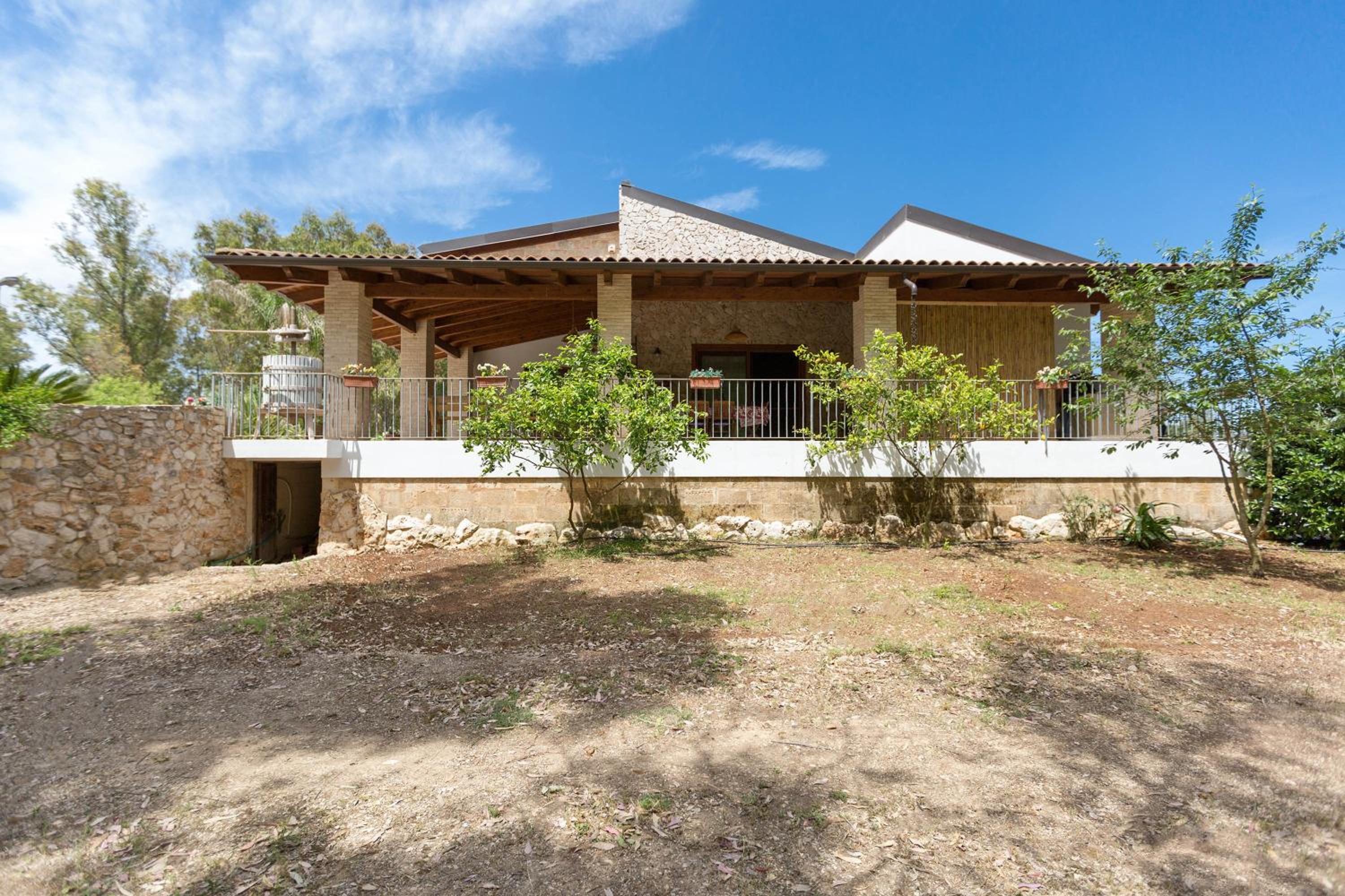 Villa Pizzi by Perle di Puglia view 4