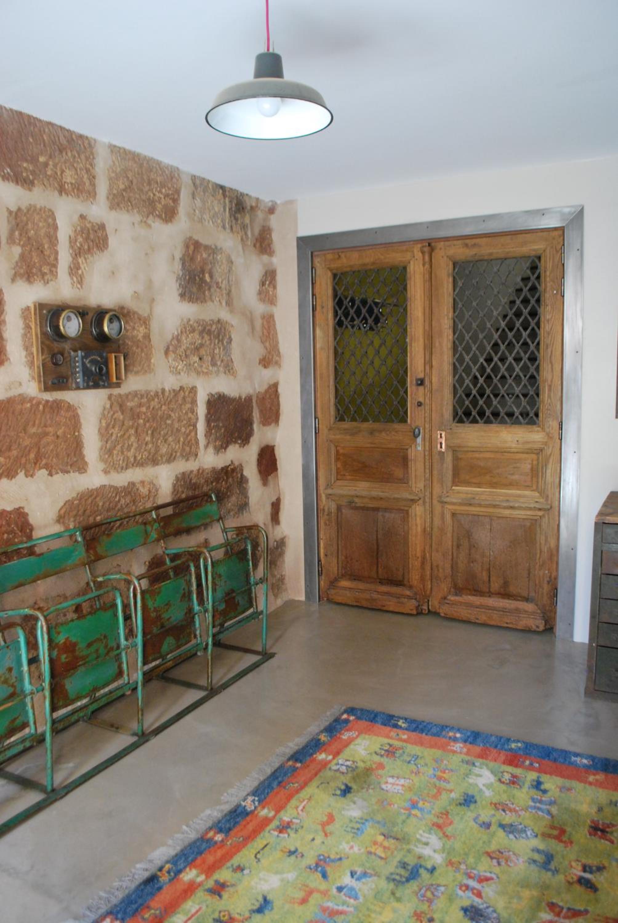 Photo 8