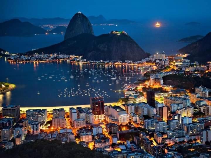 COPACABANA, MIRANTE DO AZUL MAR