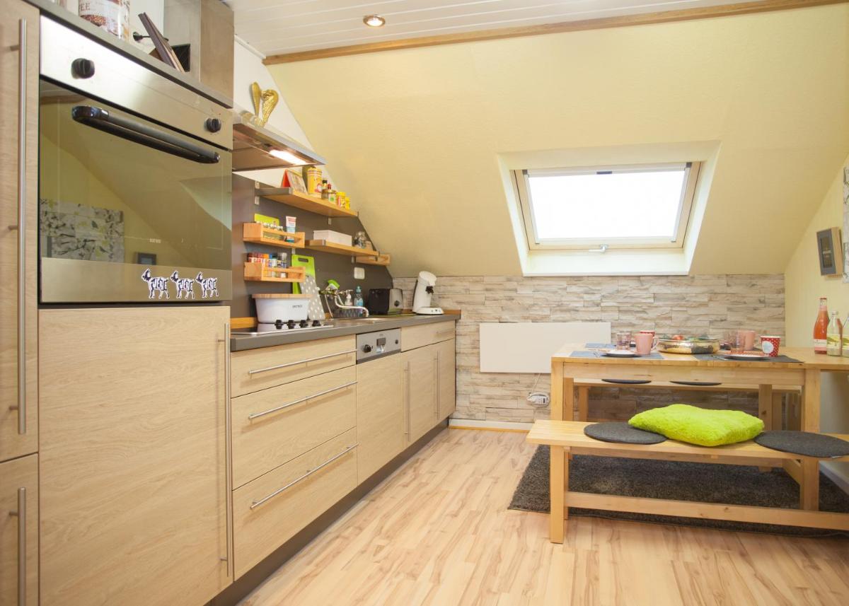 Wohlfühloase am Bikepark und Skigebiet, 2 Schlafzimmer, abschließbarer Fahrradkeller view 3