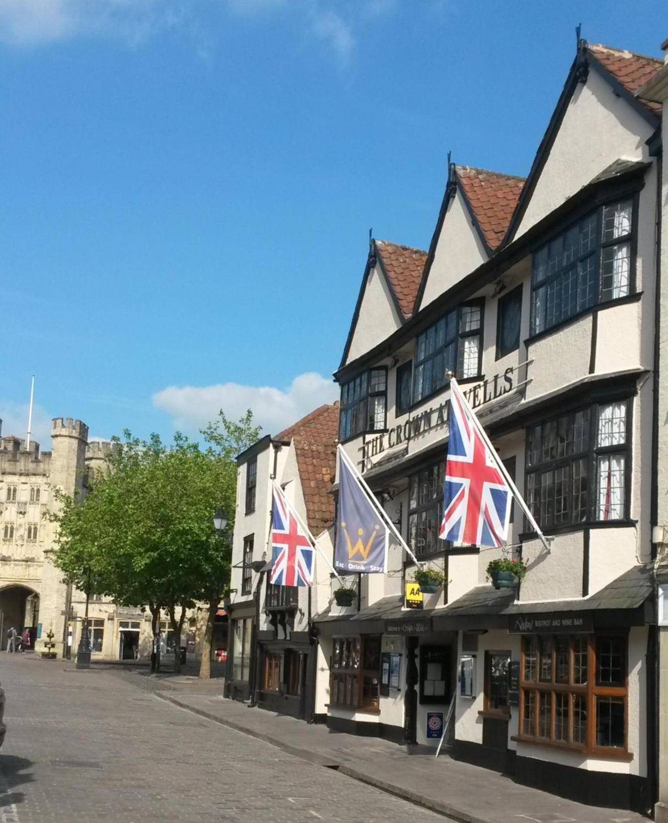 Wells Vacations - The Crown at Wells, Somerset - Property Image 1