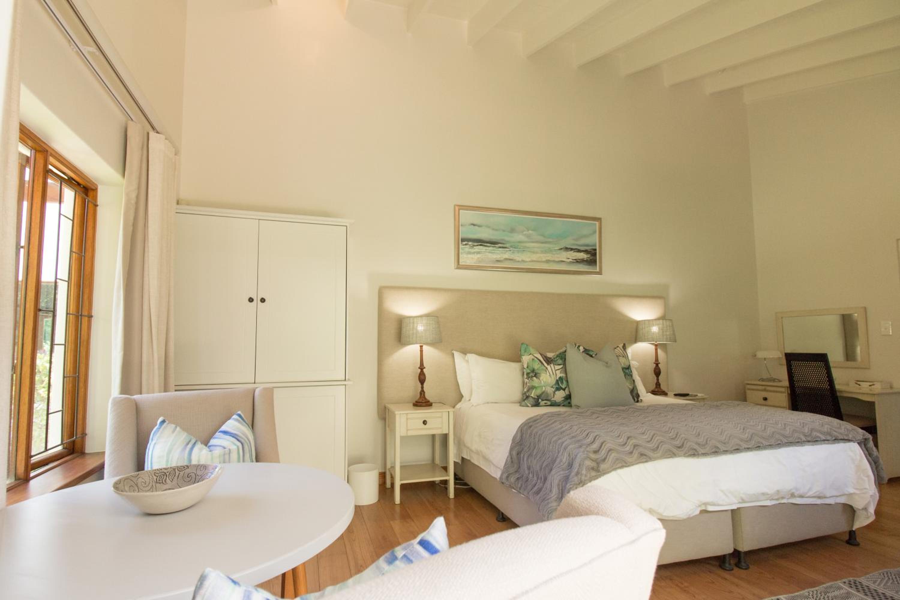 Oakvale Lodge view 4