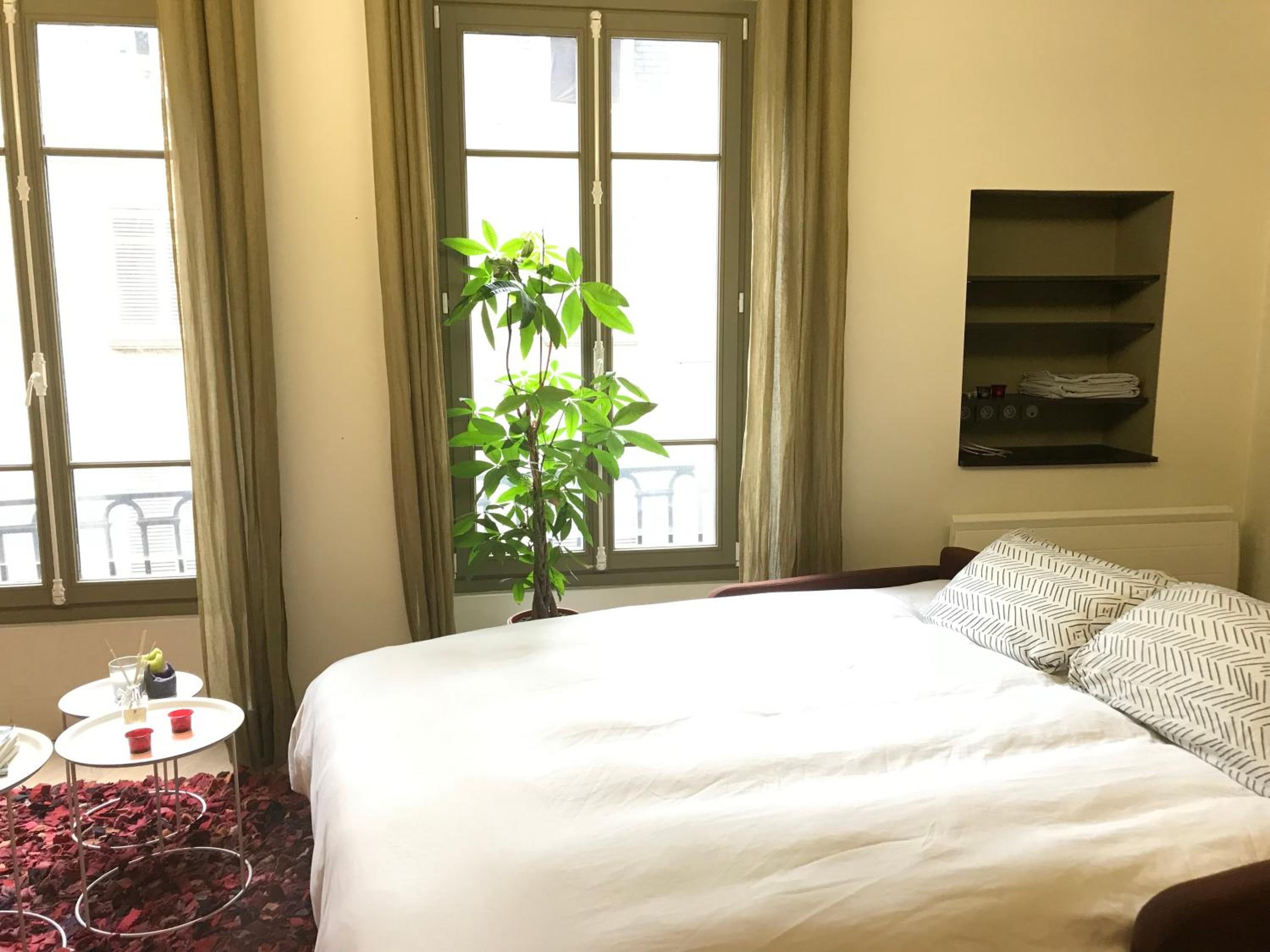 Beautiful duplex in the center of Paris