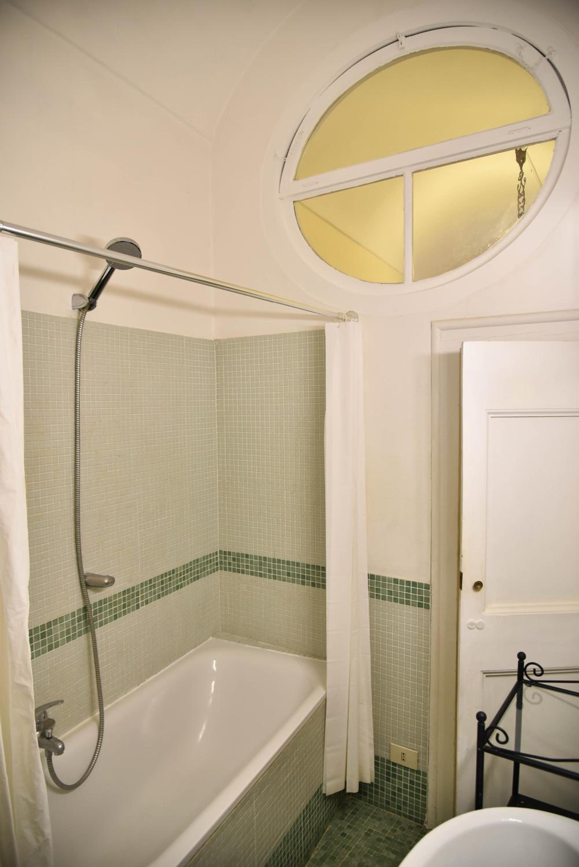 Stylish apartment in central Rome 