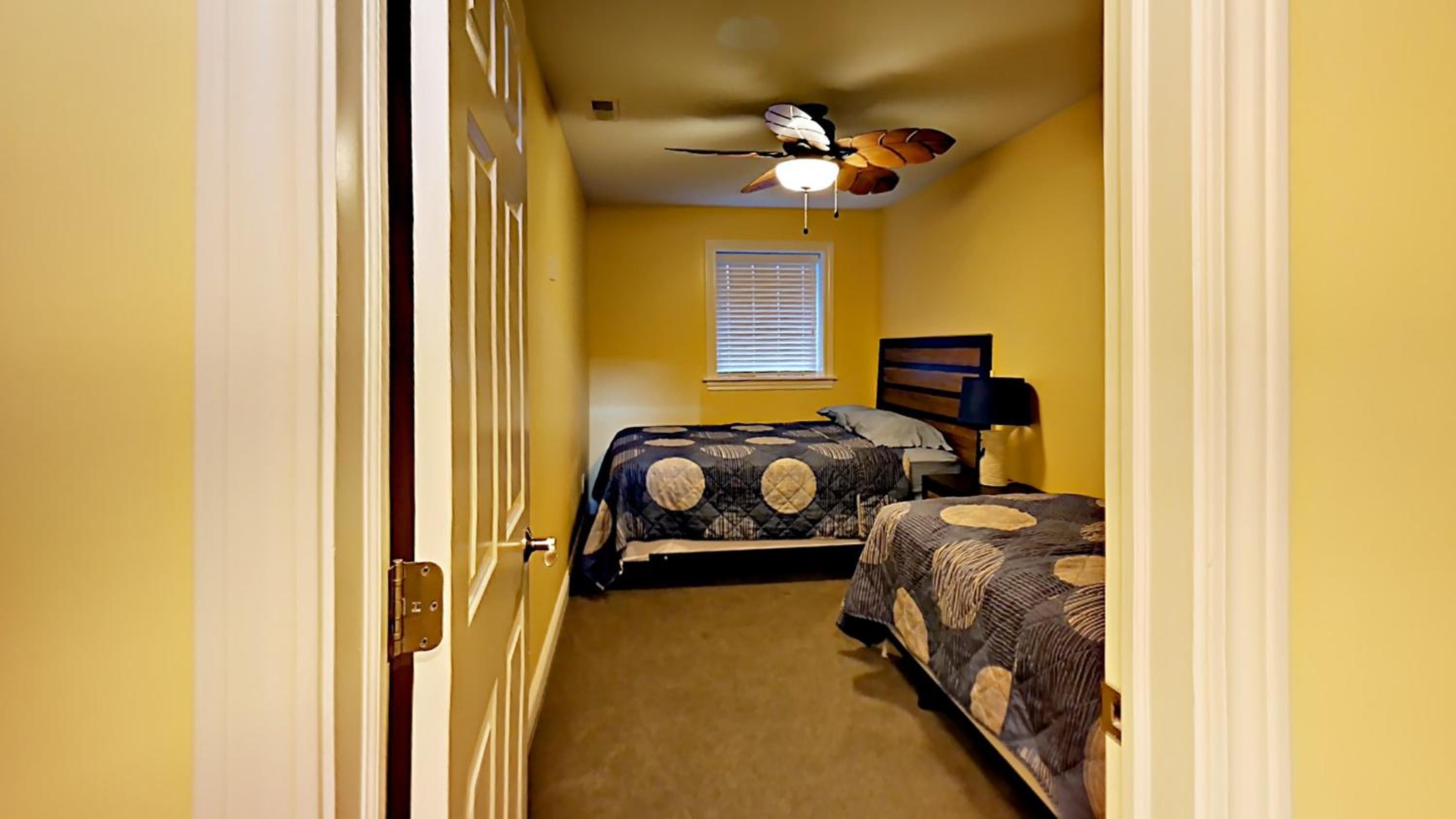 Put-in-Bay Waterfront Condo #110 view 3