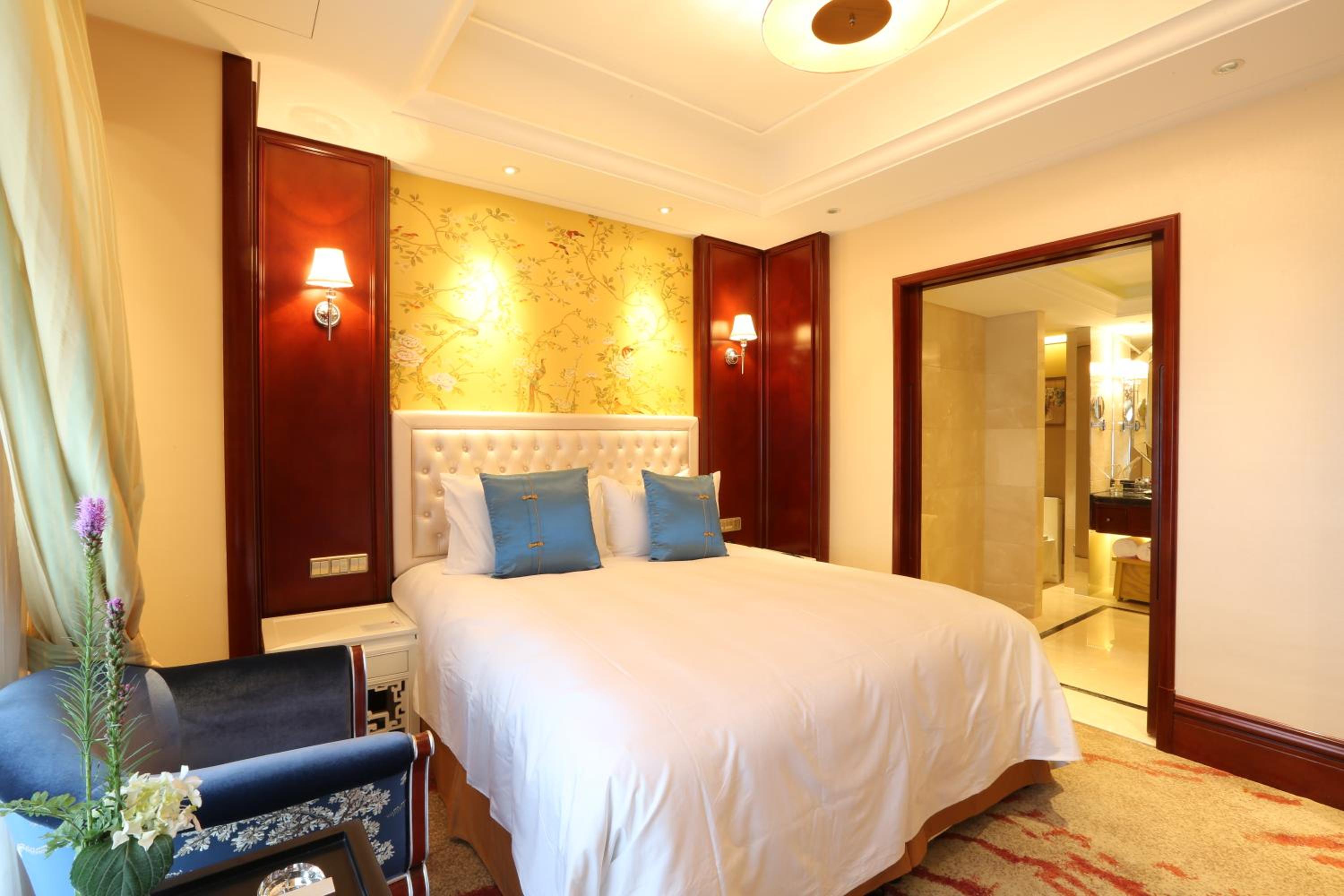 SN Zhejiang LinHai International Hotel - Property Image 13
