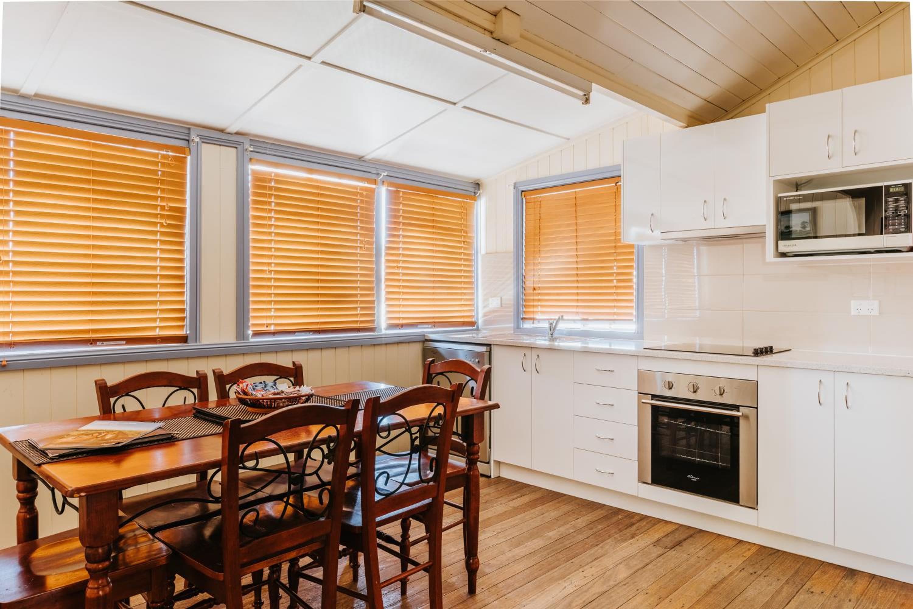 Apple Blossom Cottages