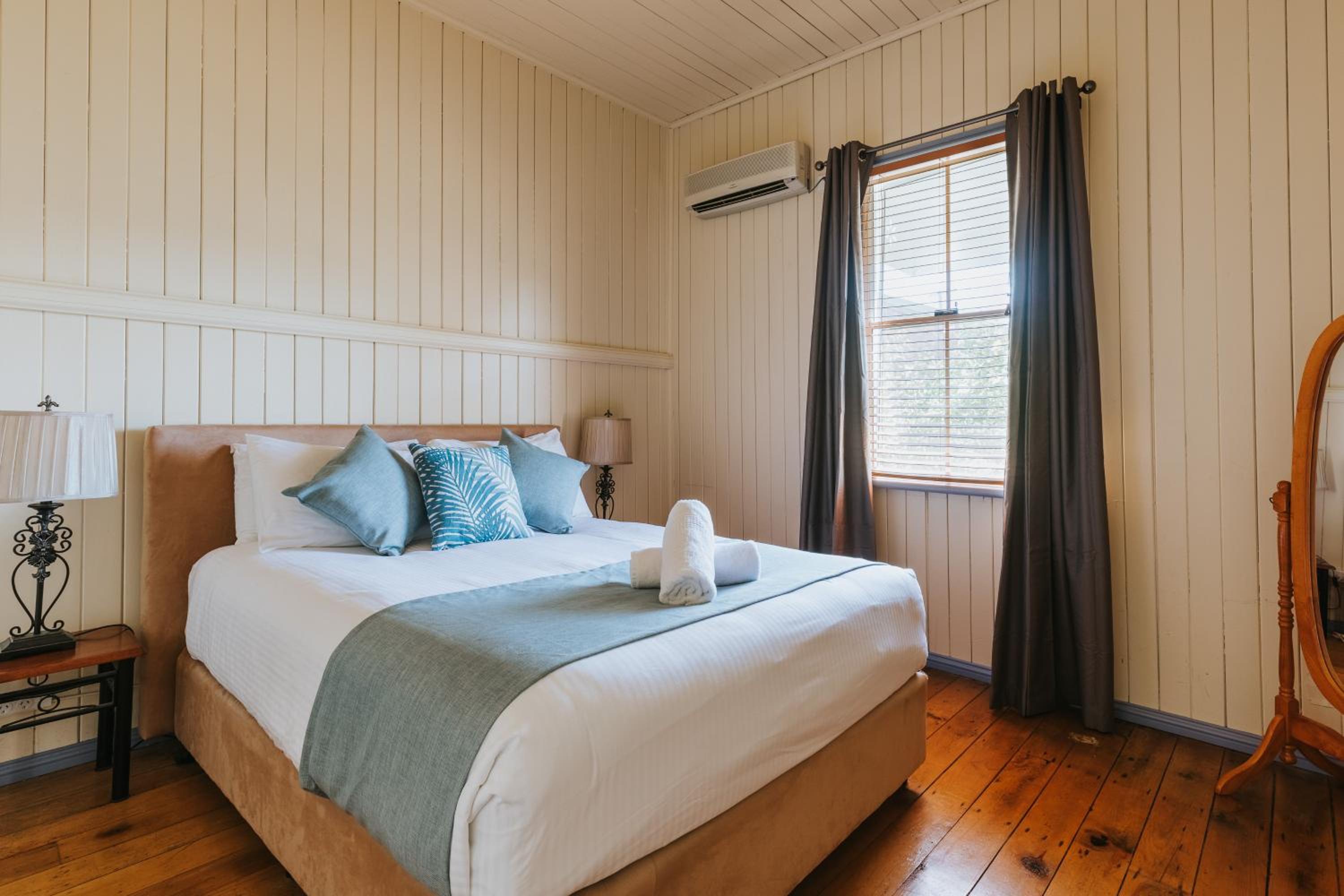Apple Blossom Cottages