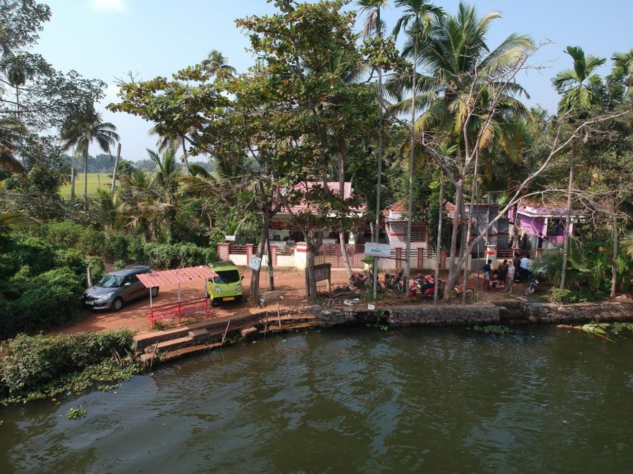 Punerjeni Homes view 4