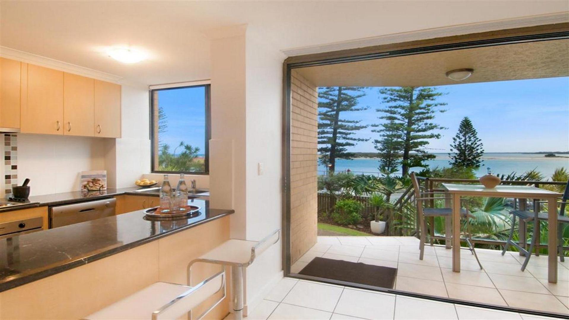 Caloundra Vacations - Allamanda U2 Awesome Location - Property Image 1