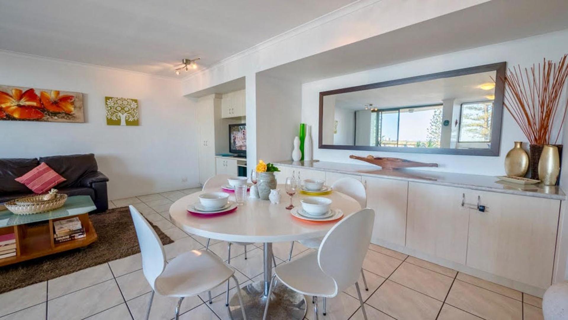 Caloundra Vacations - Allamanda U2 Awesome Location - Property Image 7
