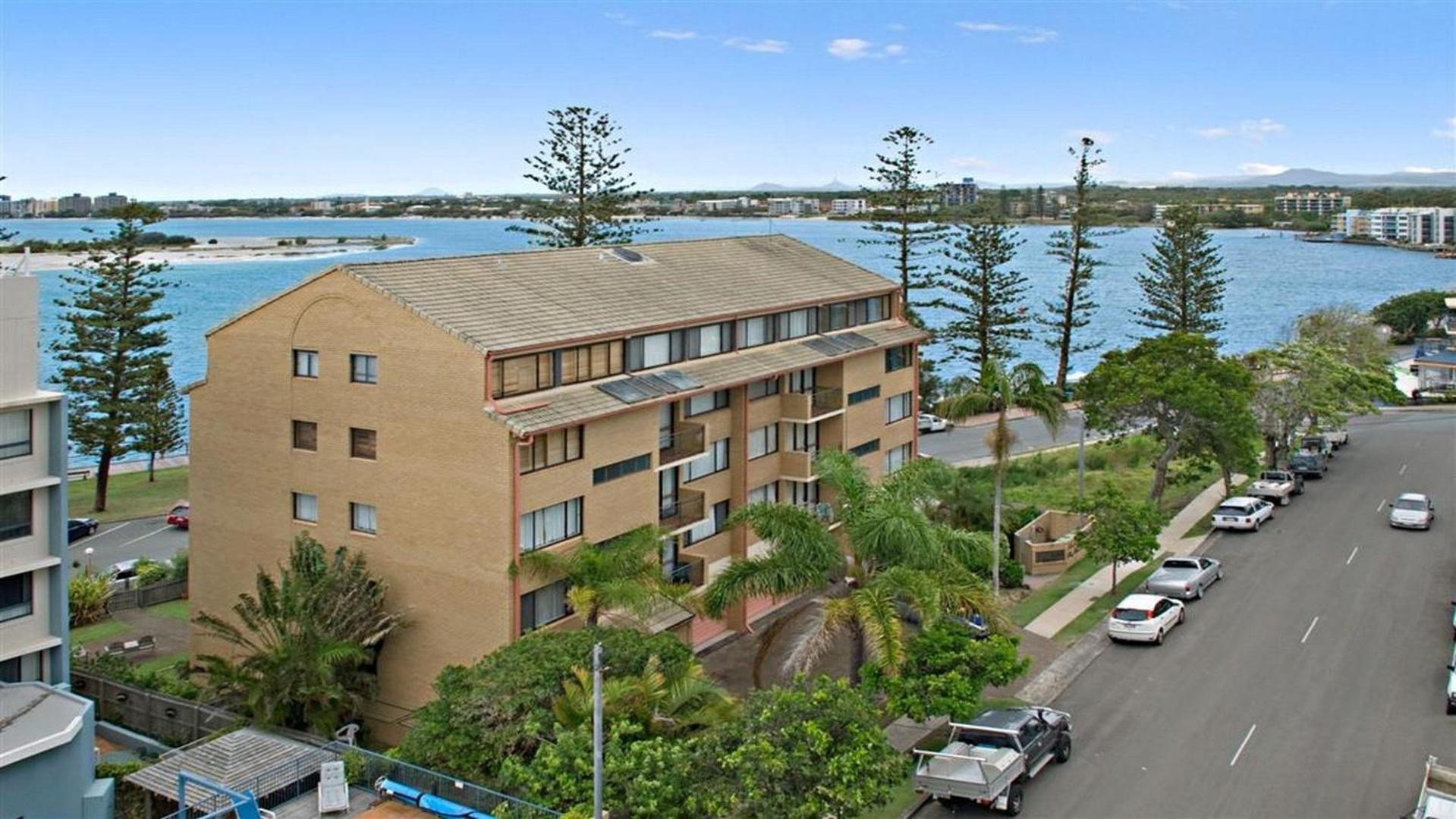 Caloundra Vacations - Allamanda U2 Awesome Location - Property Image 9