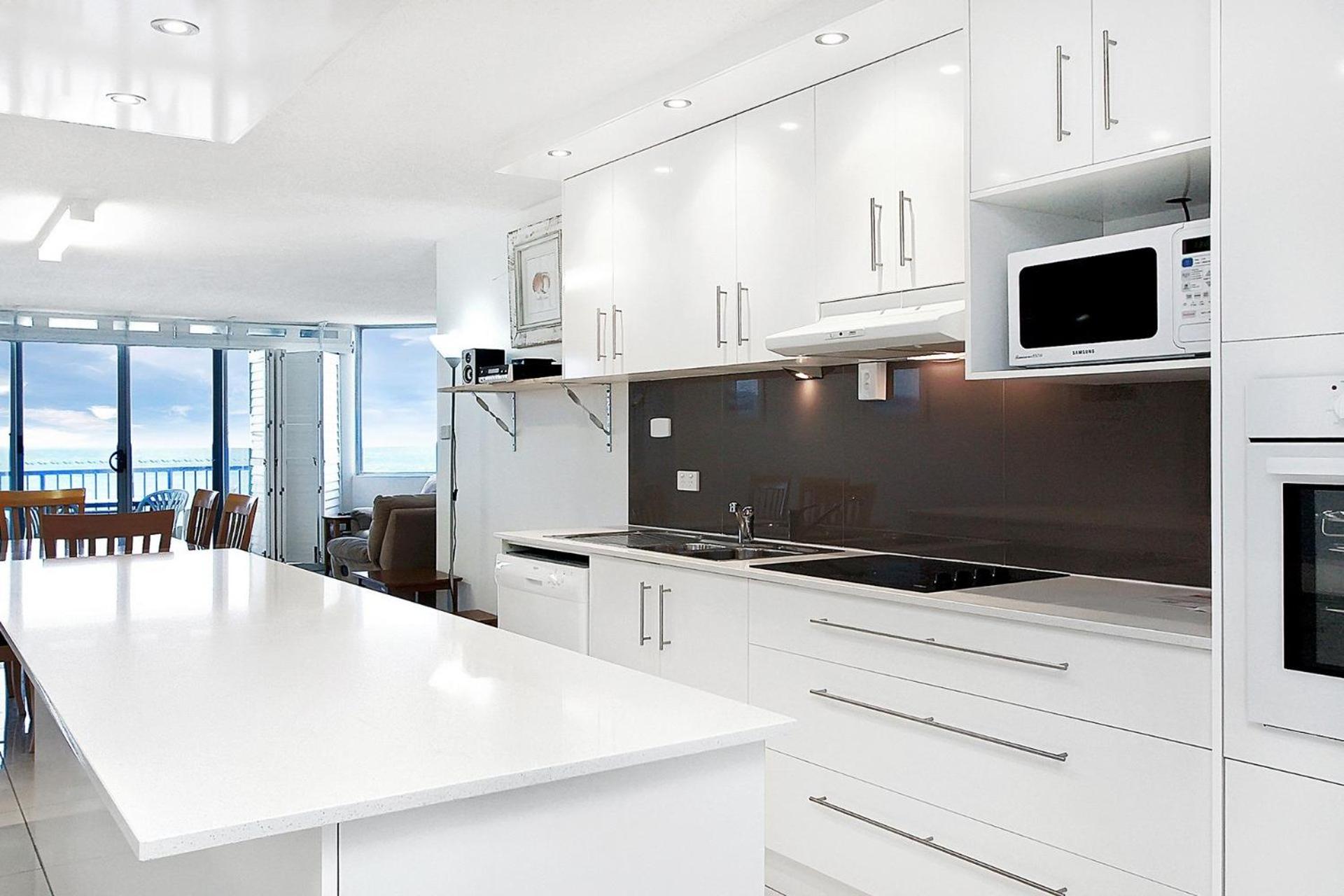 Monterey Lodge Unit 10 27 Warne Terrace Kings Beach view 3