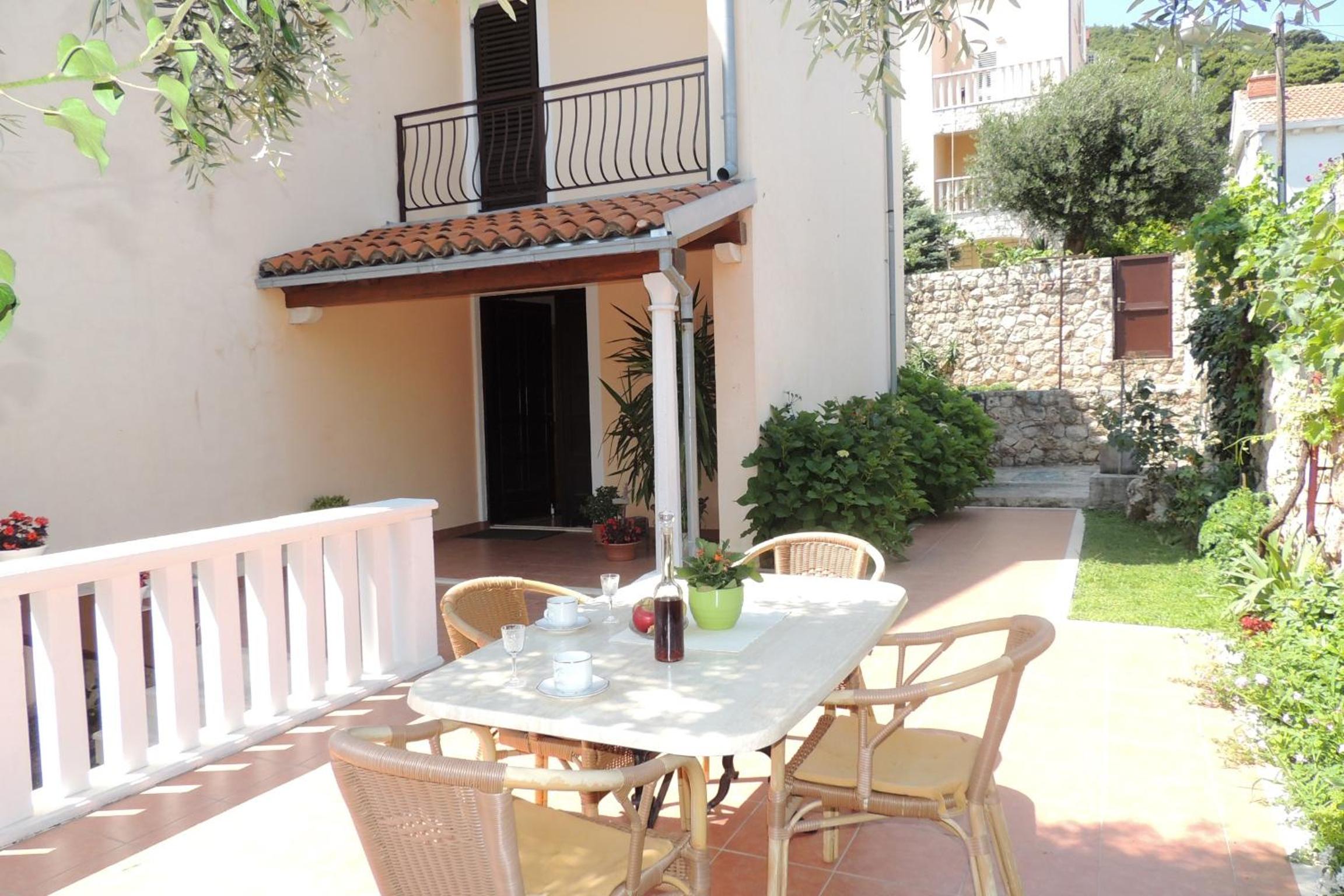 Apartments Travarevic