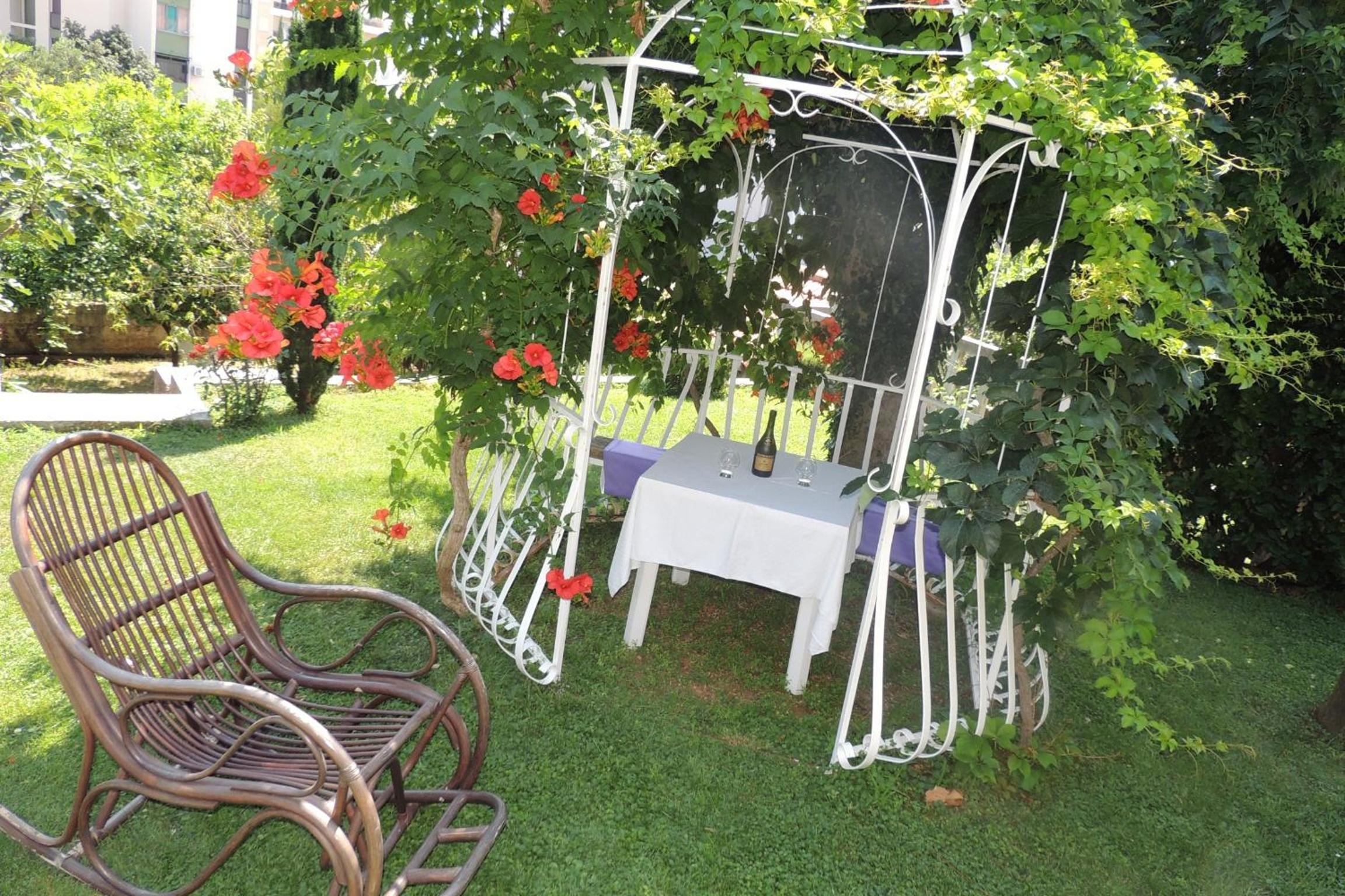 Apartments Travarevic