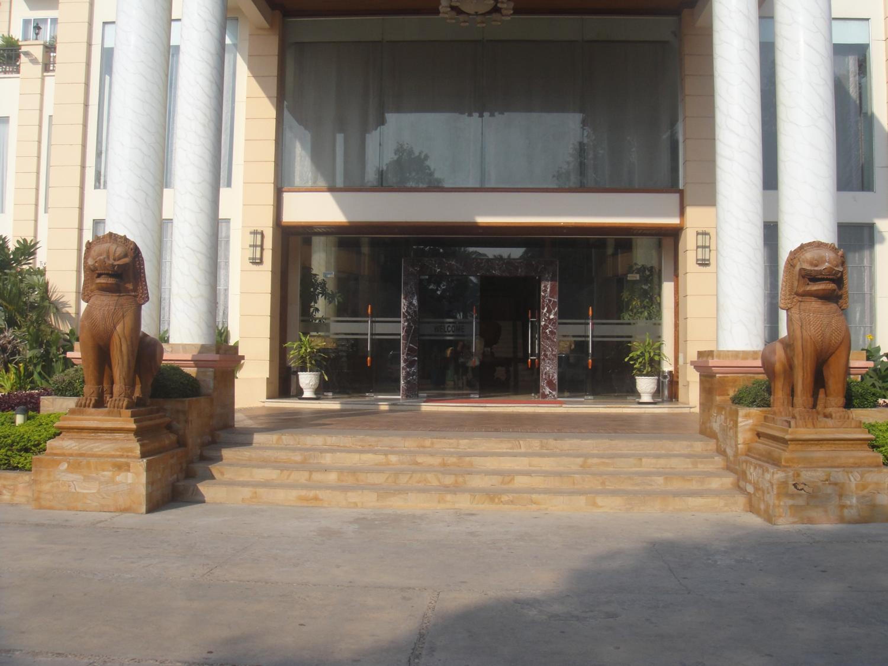 Battambang Vacations - Stung Sangke Hotel - Property Image 5