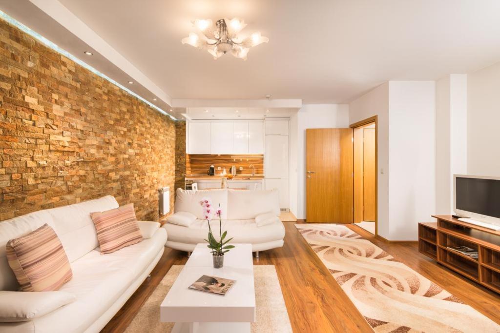 Nice and cozy flat in the center view 3