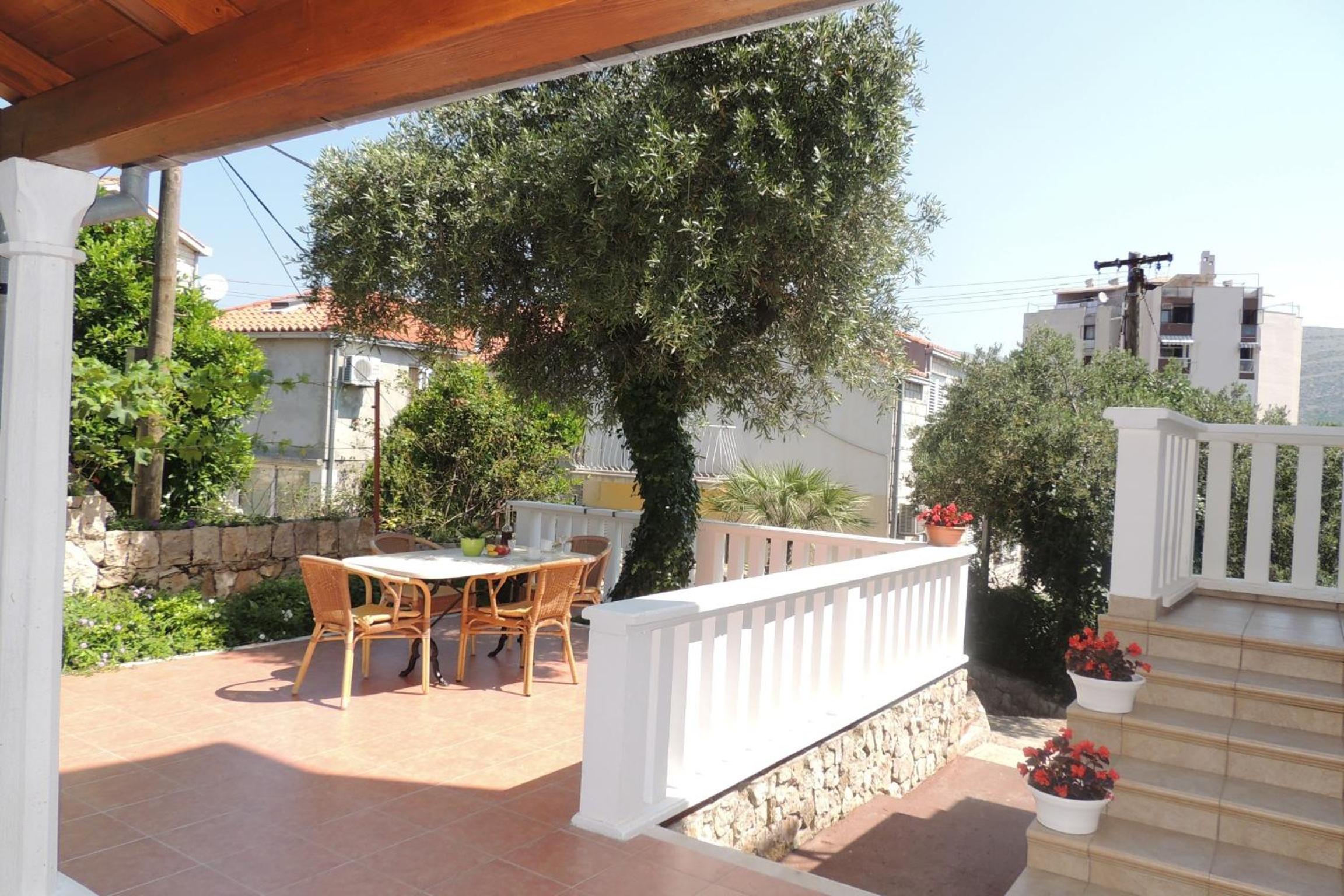 Apartments Travarevic