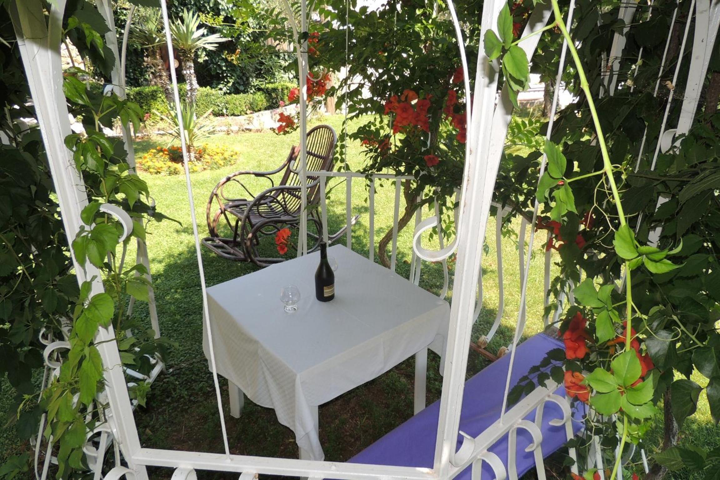 Apartments Travarevic