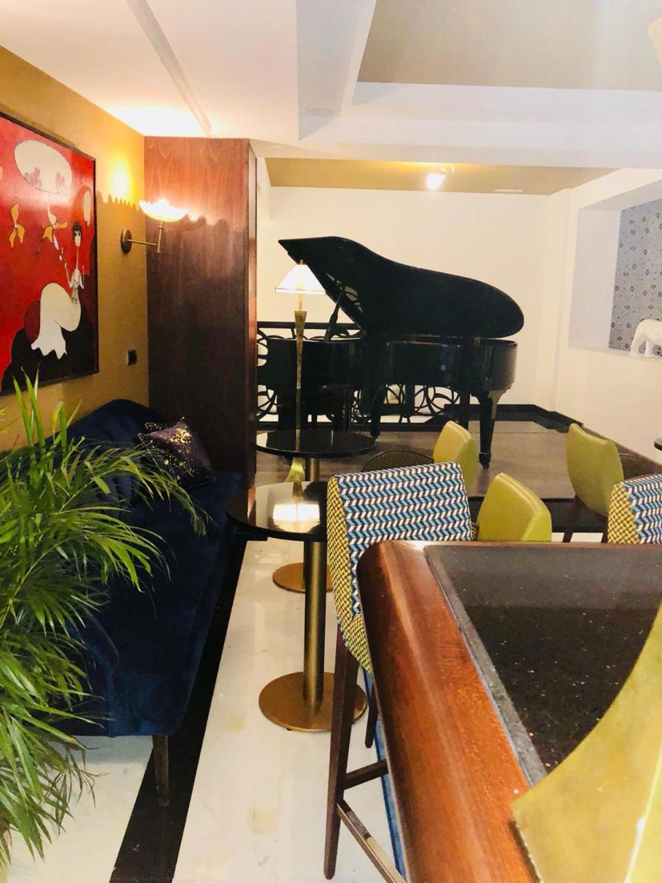 lounge