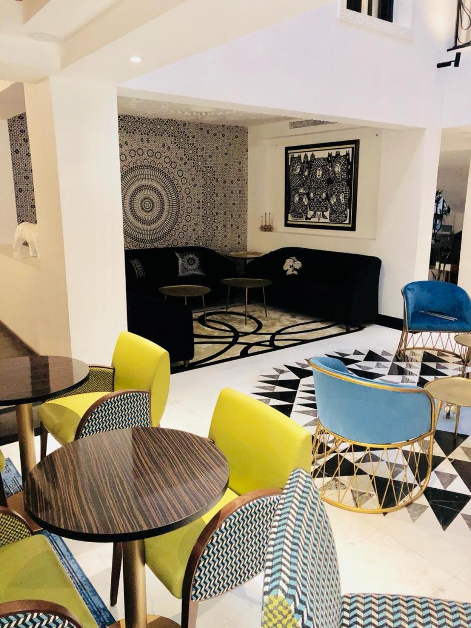 lounge