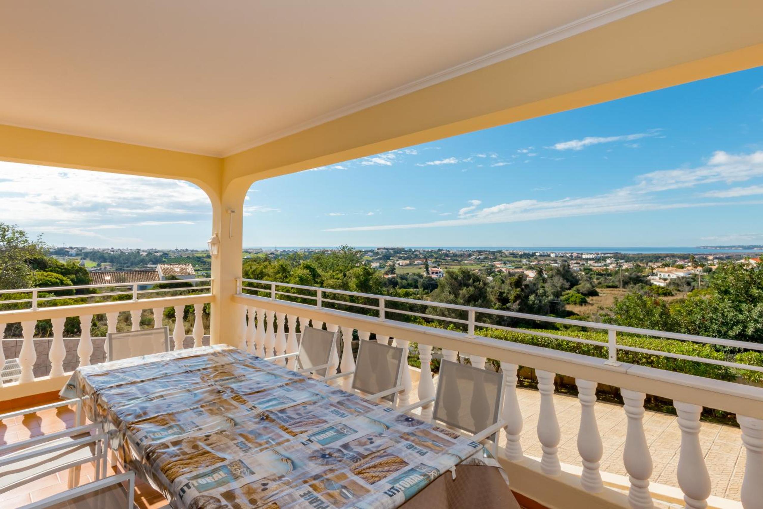 Villa Mirante en Albufeira — balance & terrace