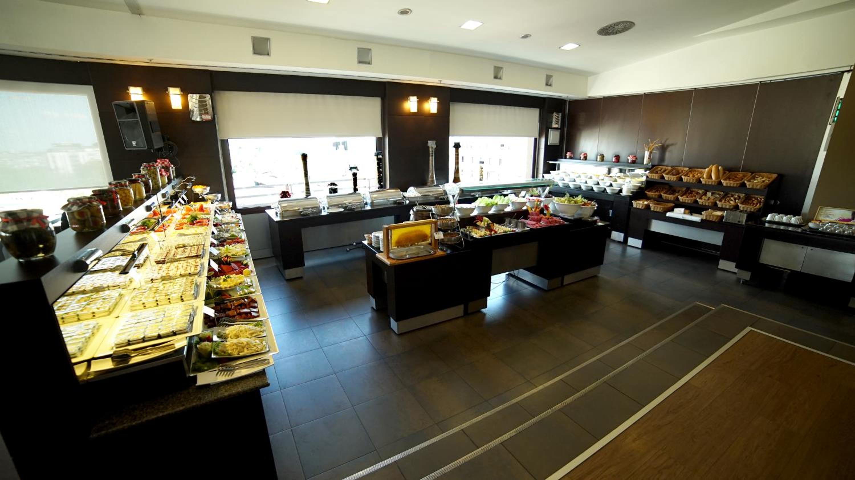 Point Hotel Taksim - Image 29