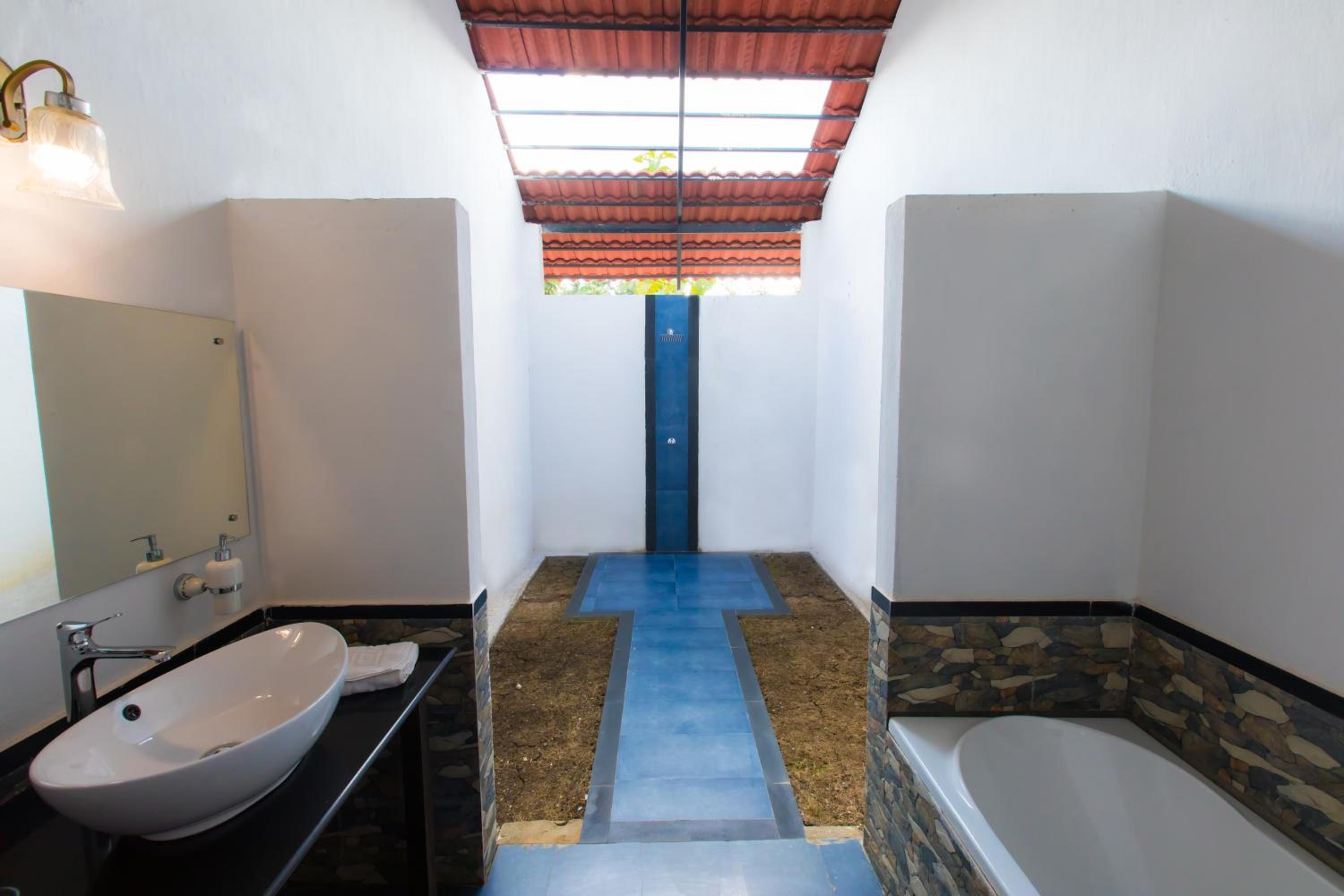 Tuli Veer Bagh Resort