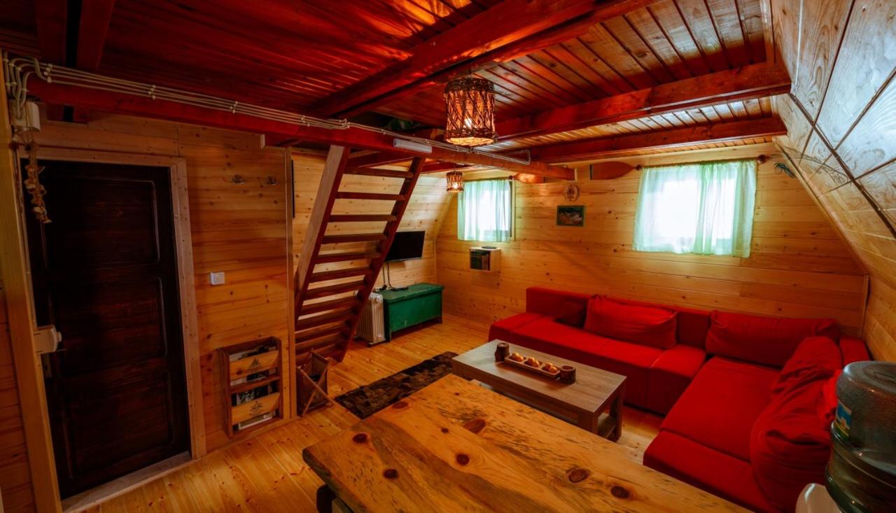 Vikendica Pustolov - Uvac, Zlatar