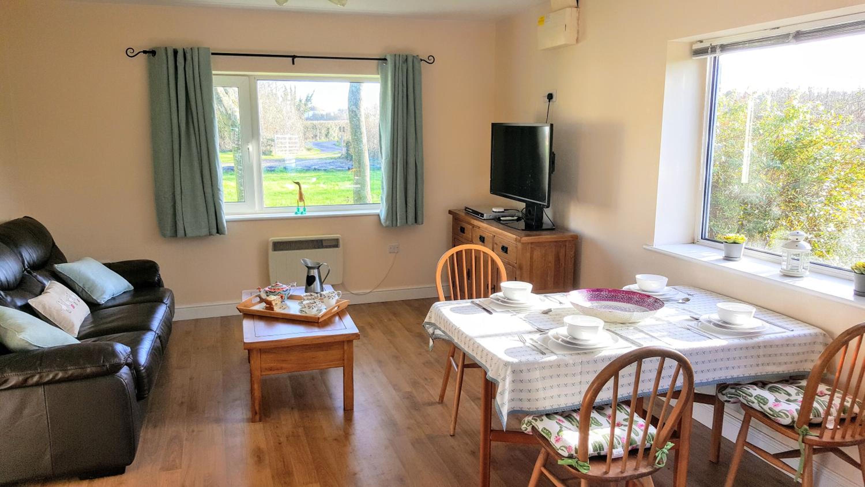 Cottage at Tractors and Cream view 2