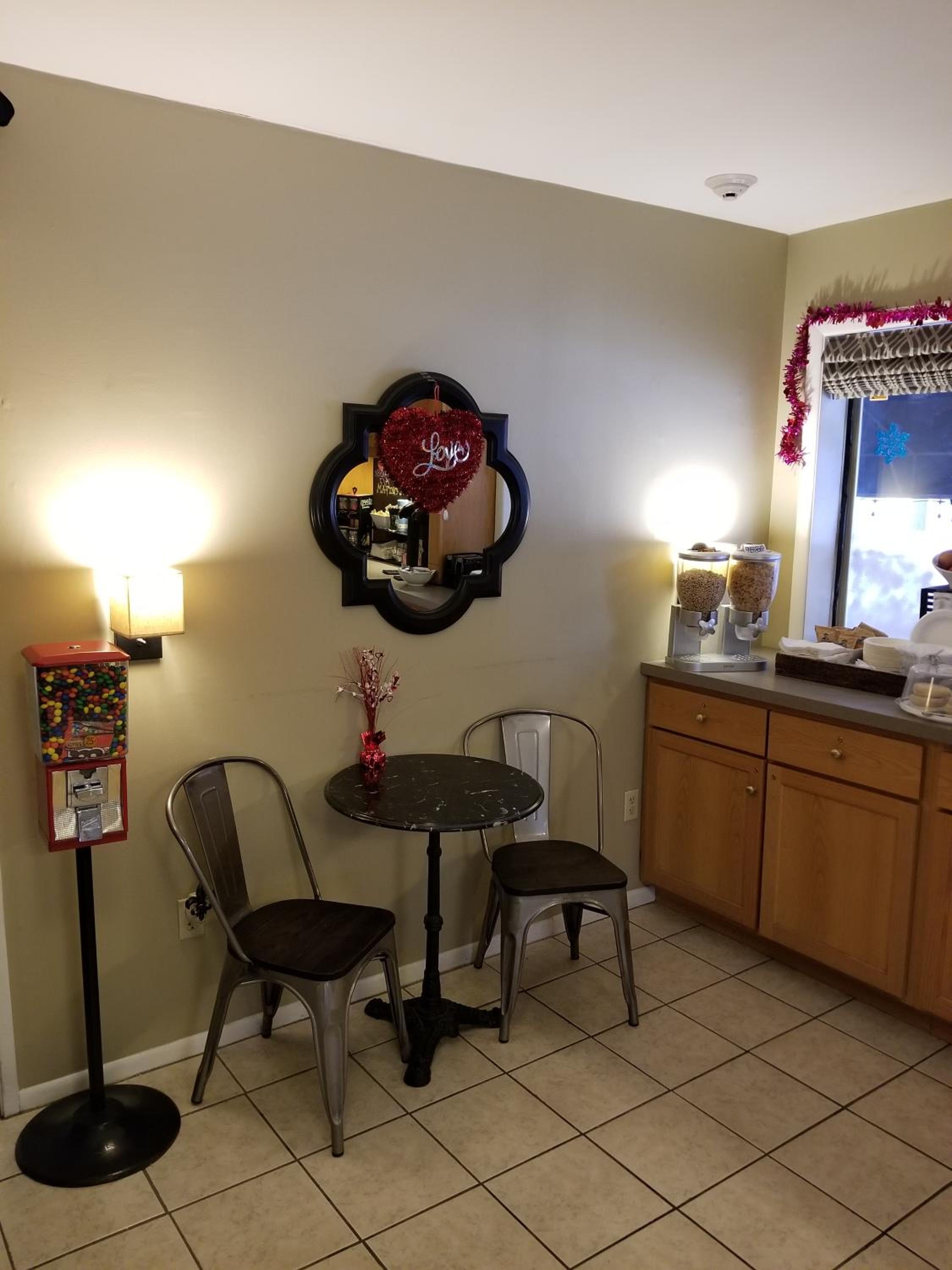 Mainstay Inn - Property Image 12