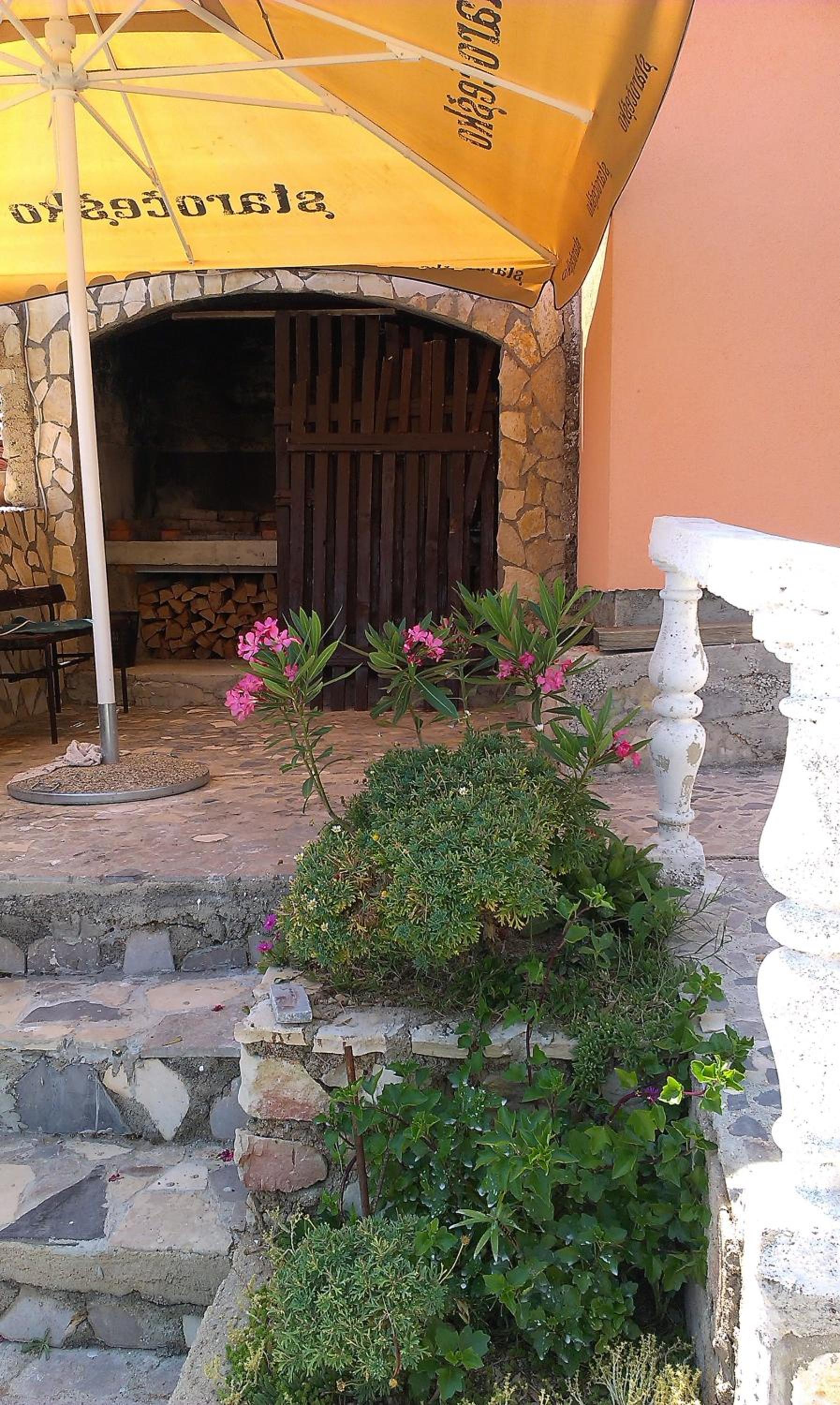 Photo 63