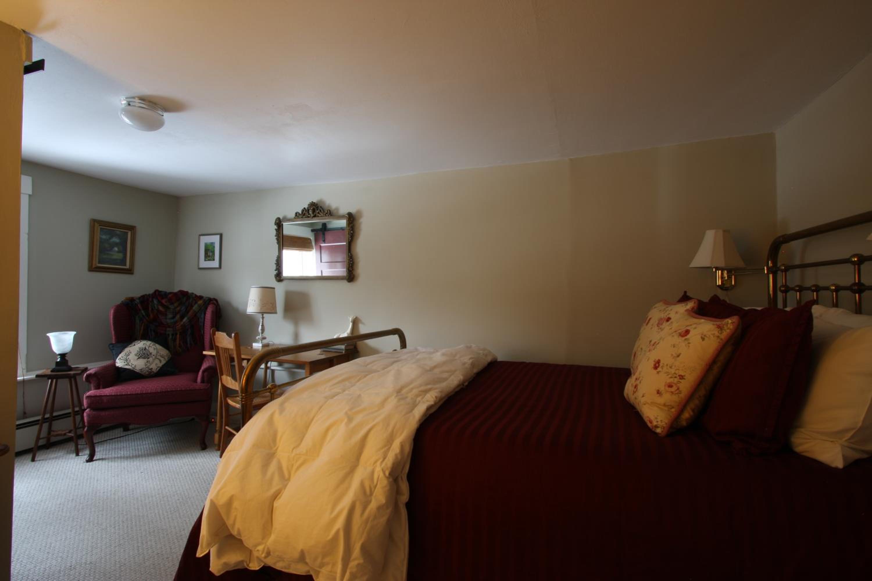 Follansbee Inn