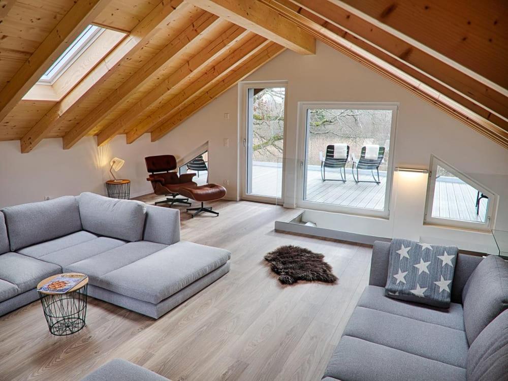 Swiss Lake Lodge