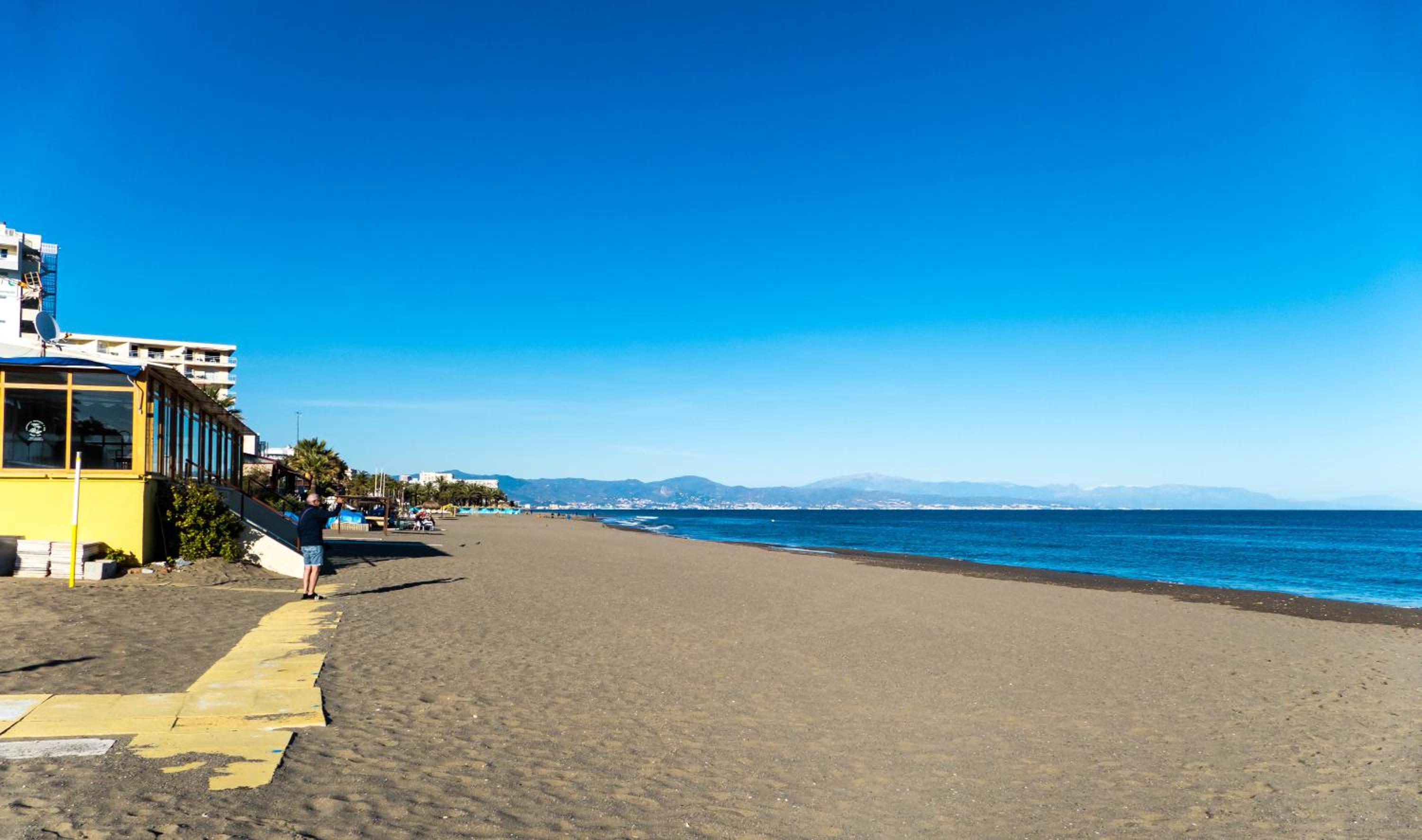 Carihuela Suites