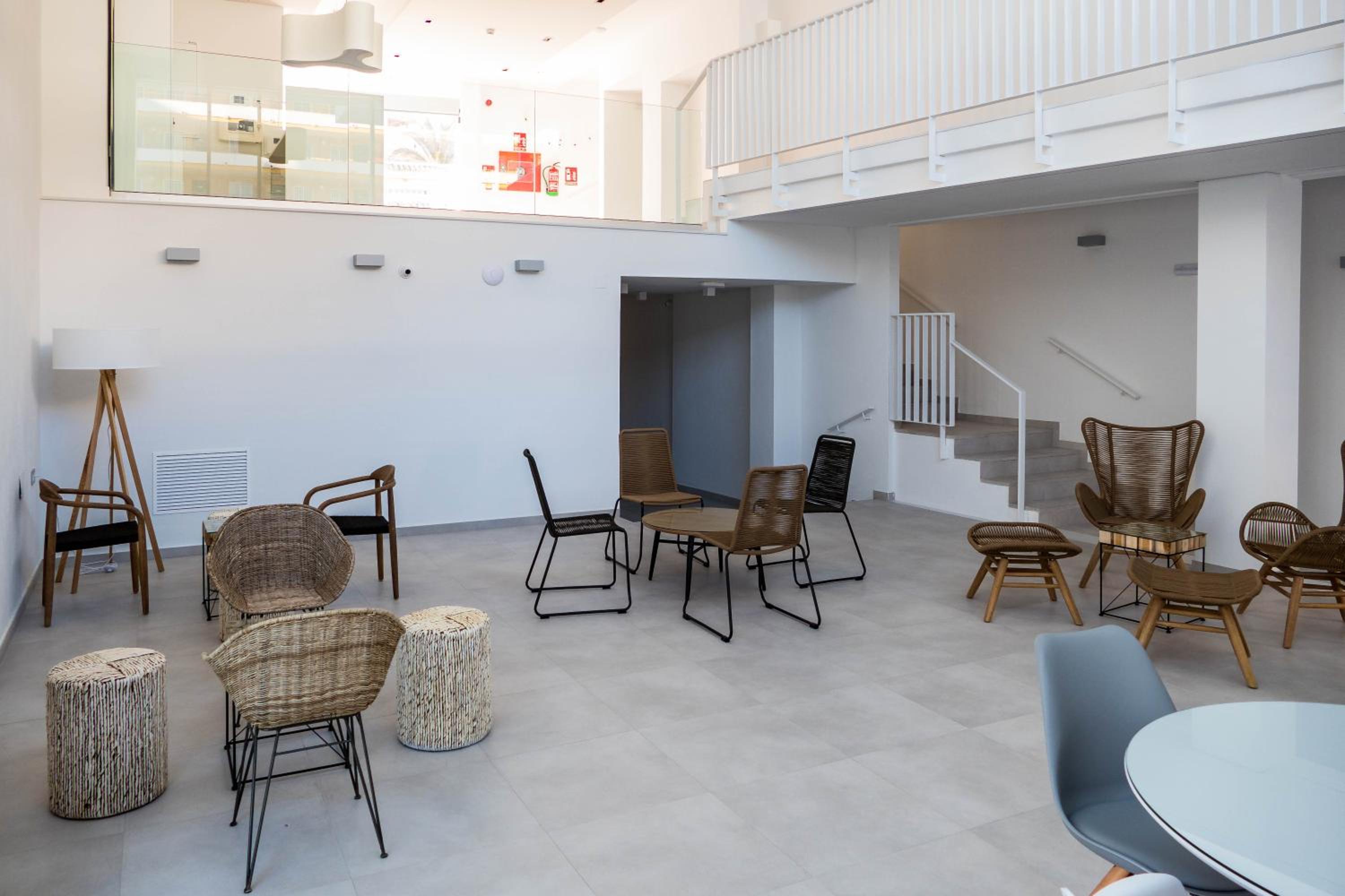 Carihuela Suites