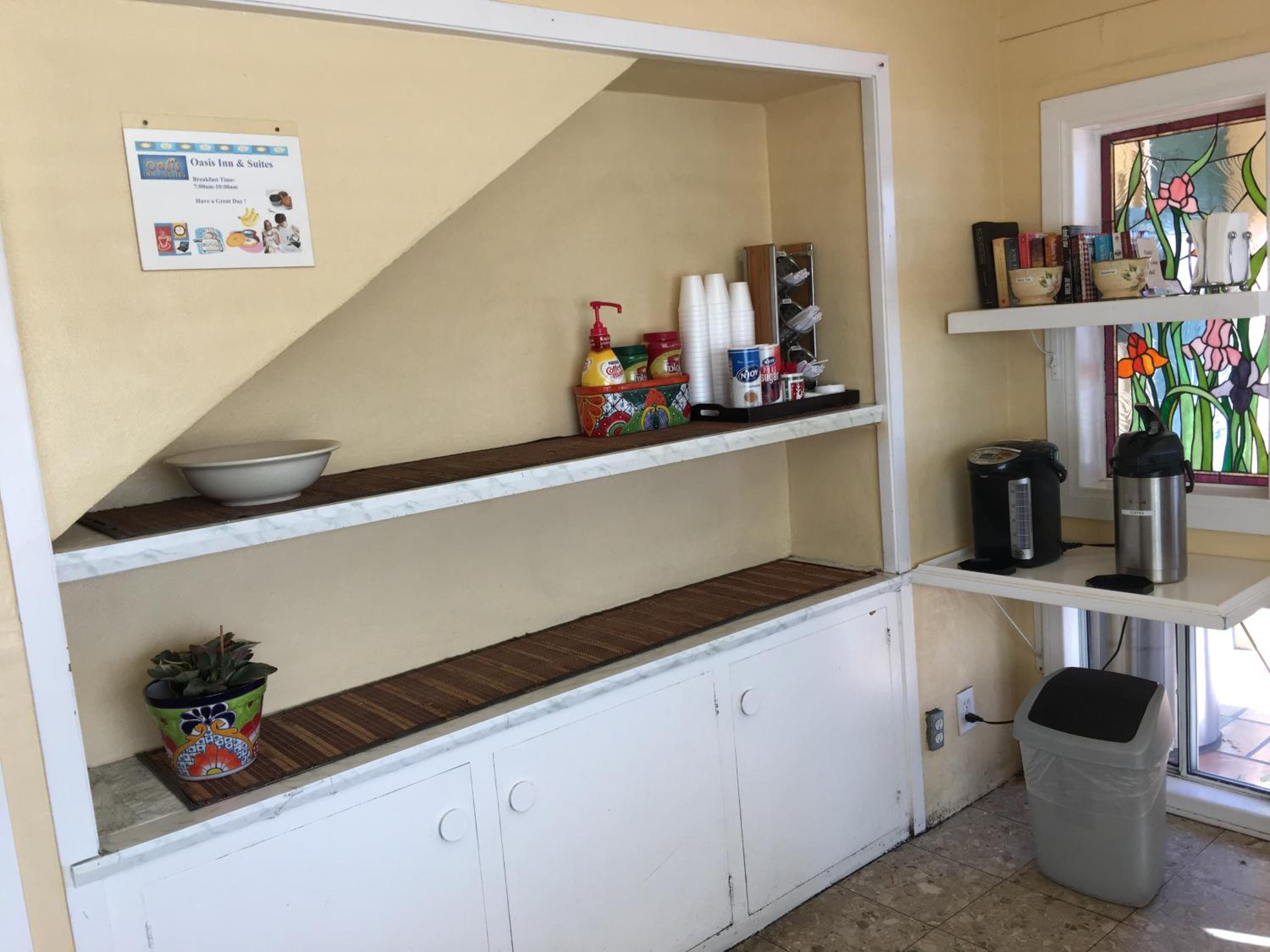 Oasis Inn and Suites