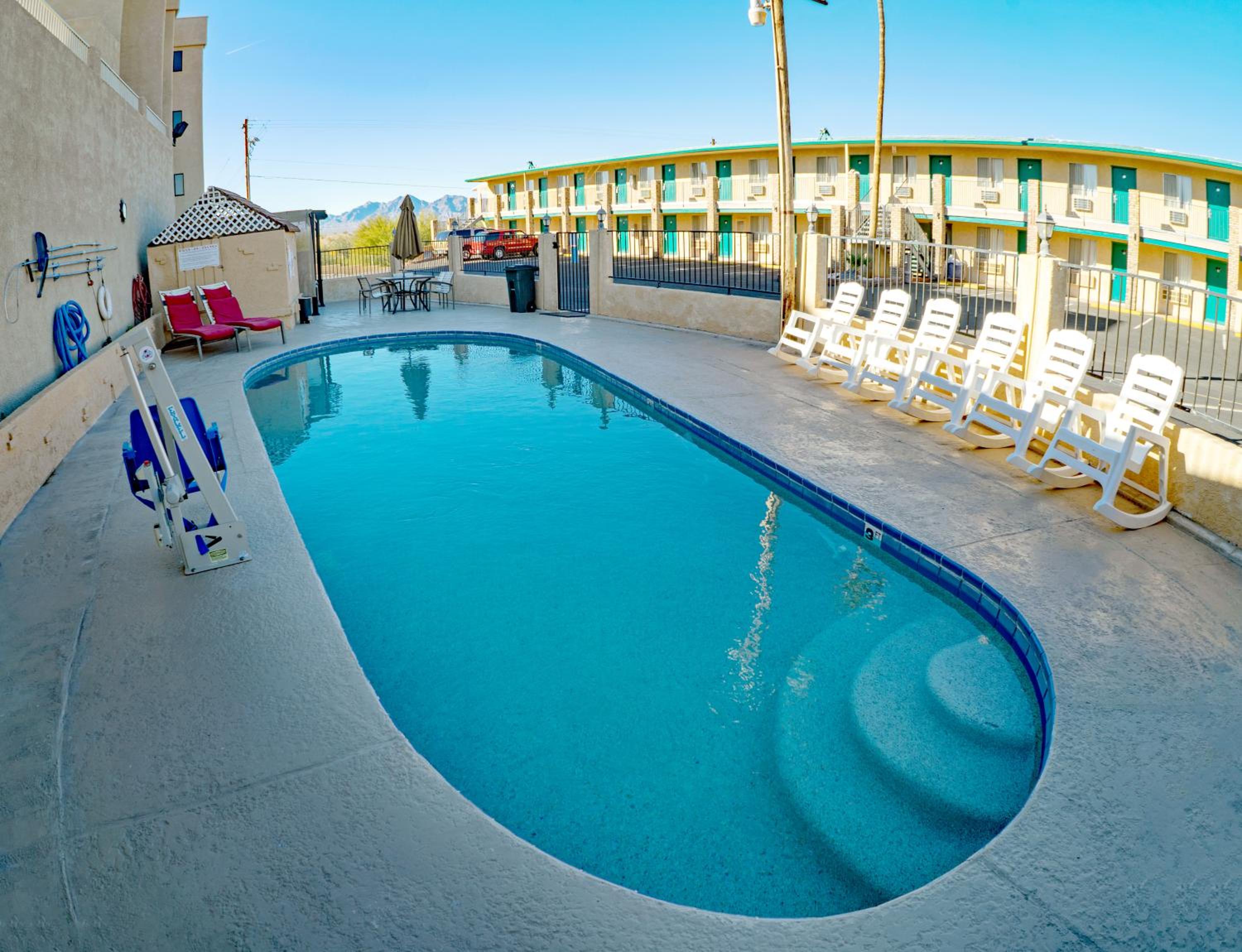Windsor Inn Lake Havasu City view 4