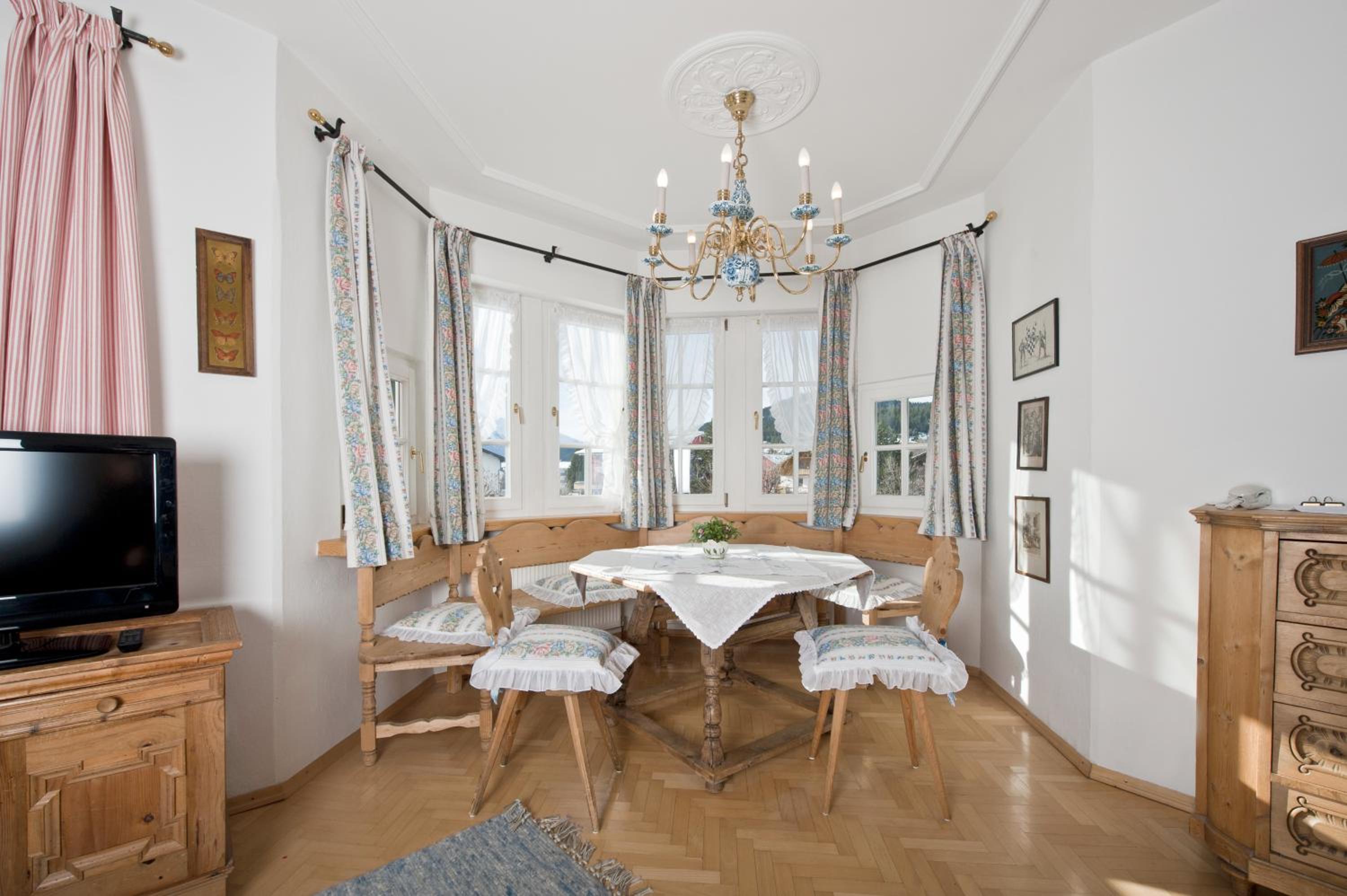 Villa St Oswald Premium Apartments view 4