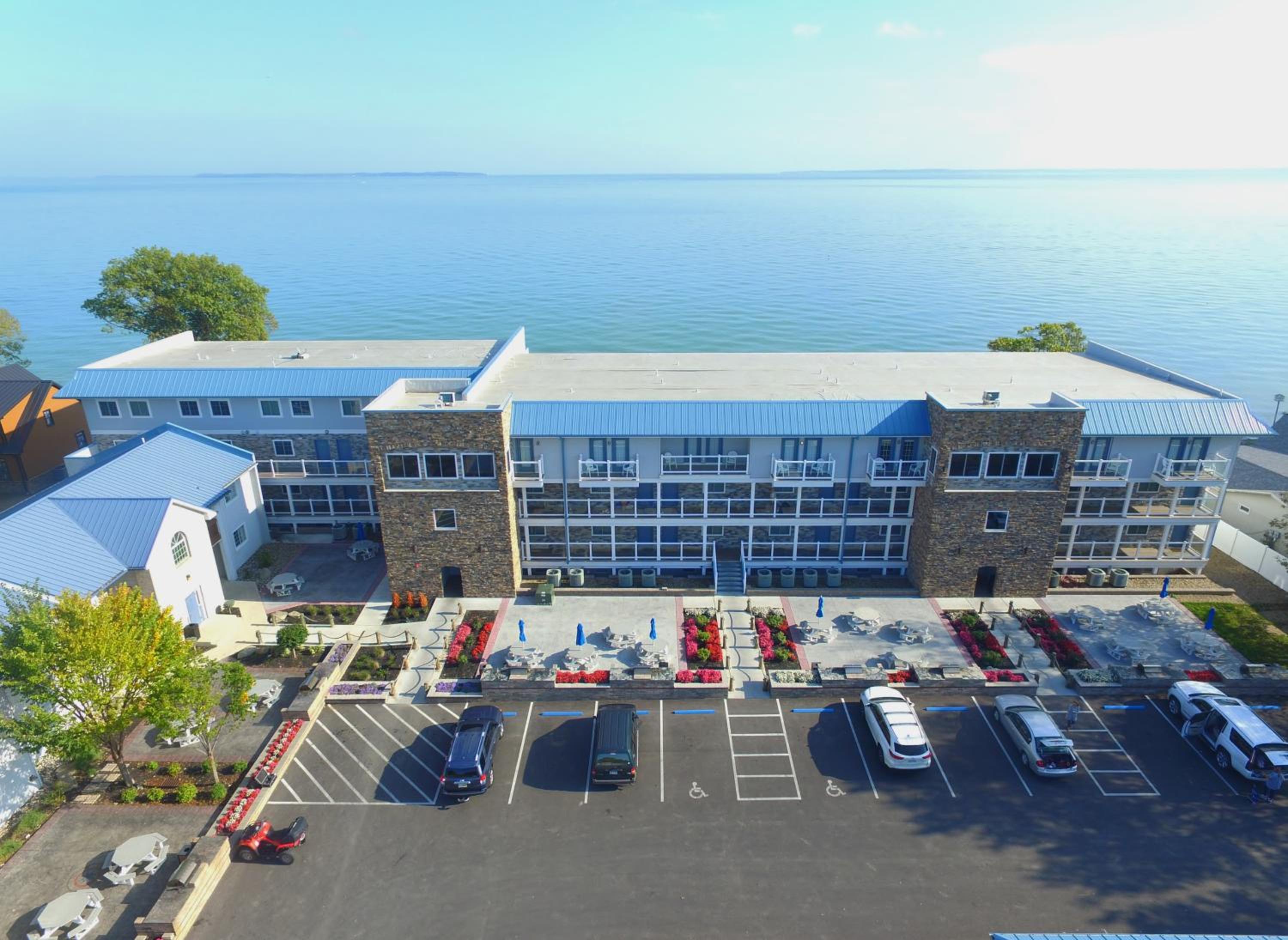 Put-in-Bay Waterfront Condo #103 view 4