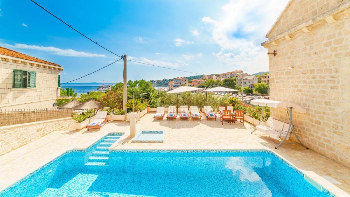 Villa Srdjan - with pool view 4