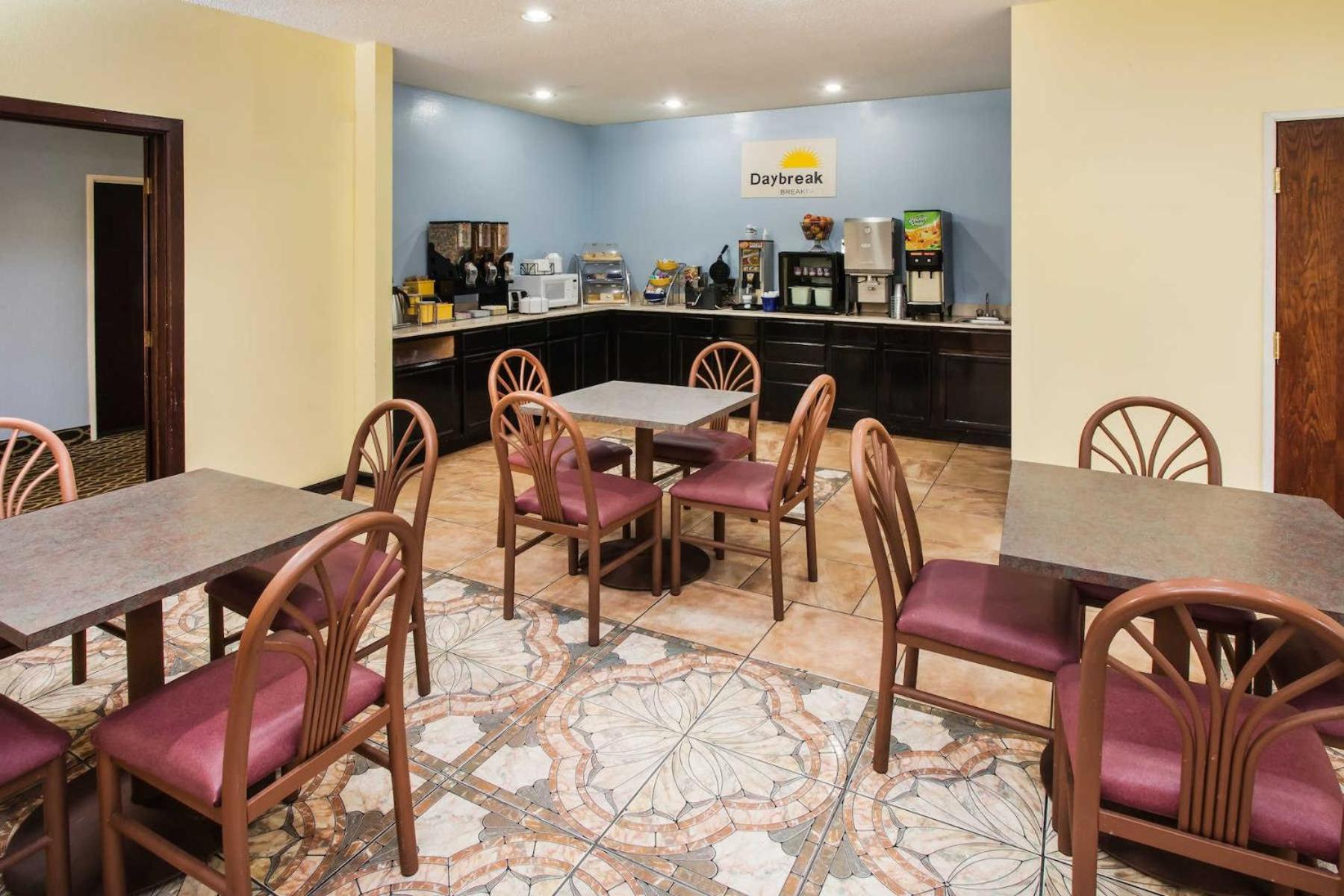 Comfort Inn & Suites Harvey - Chicago Southland