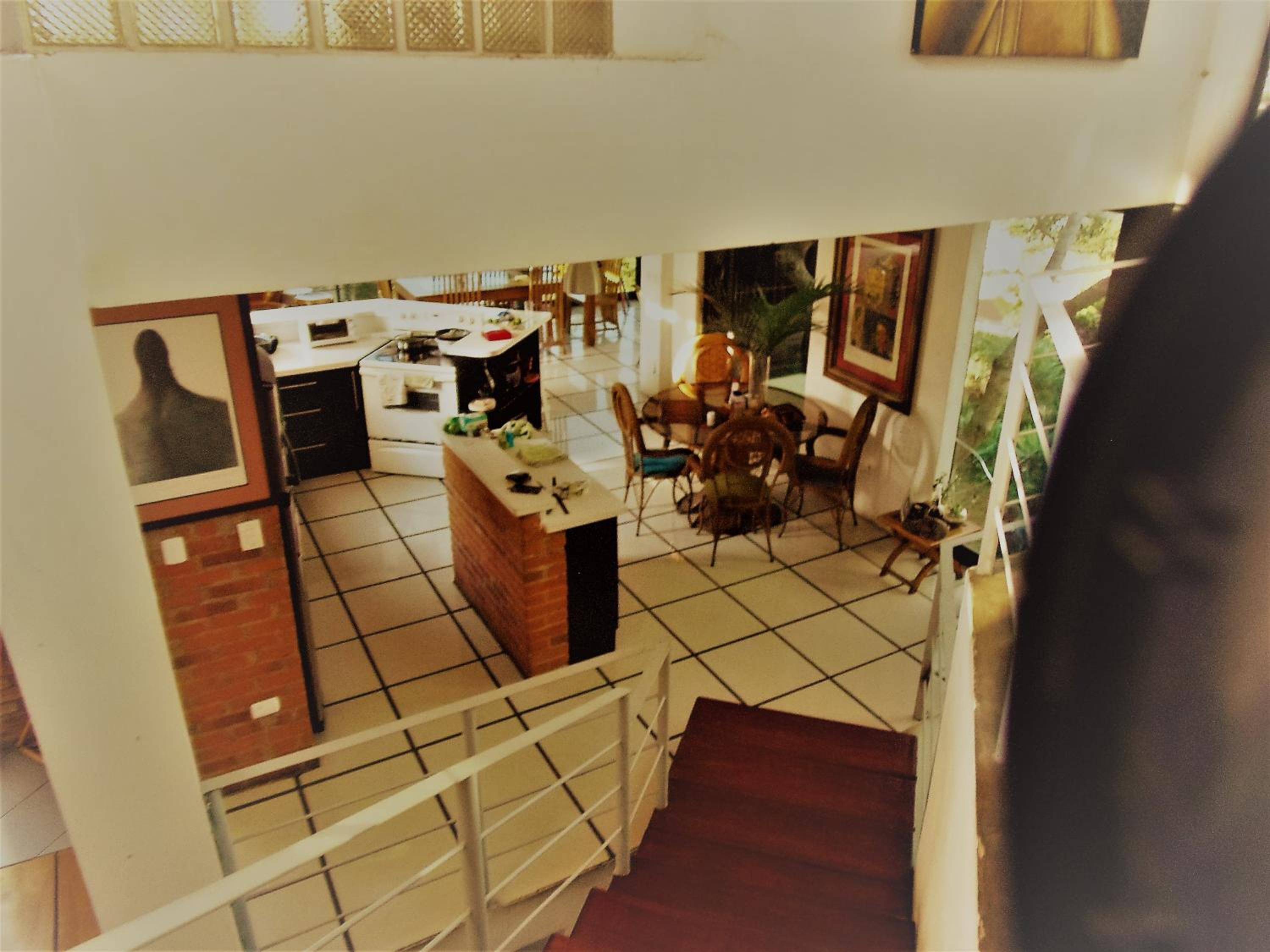 Salamandra Room - Property Image 8