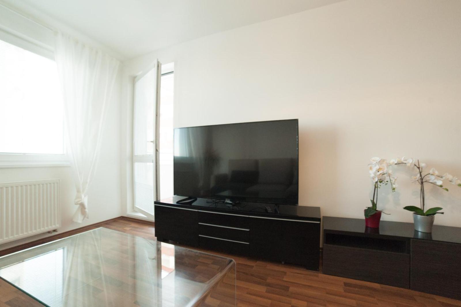 After Eight Apartment