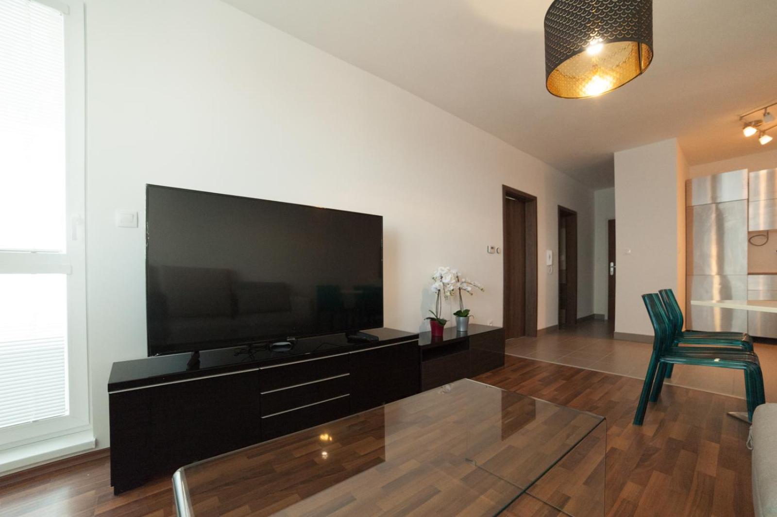 After Eight Apartment