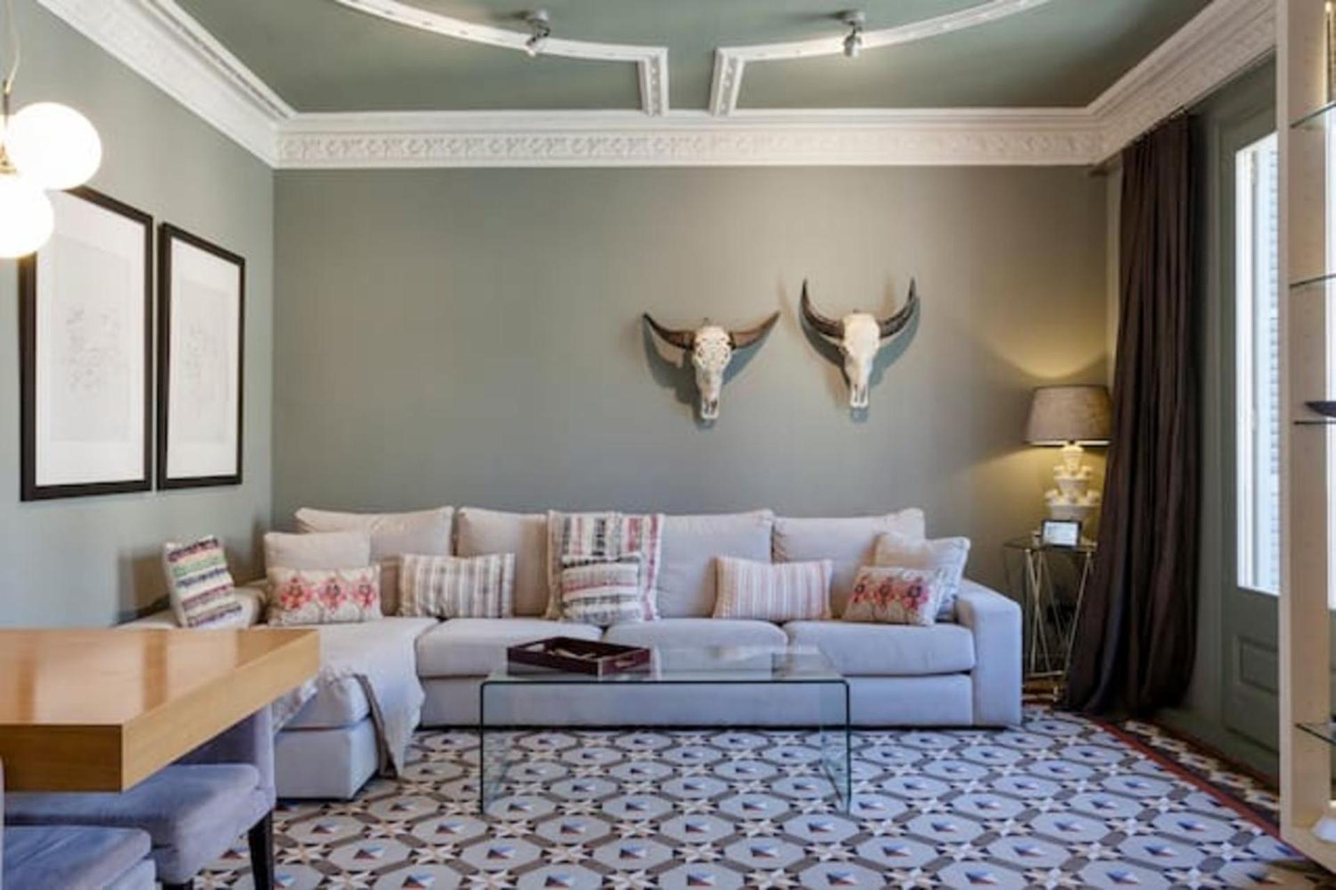 Unique Rentals - Luxurious Oasis