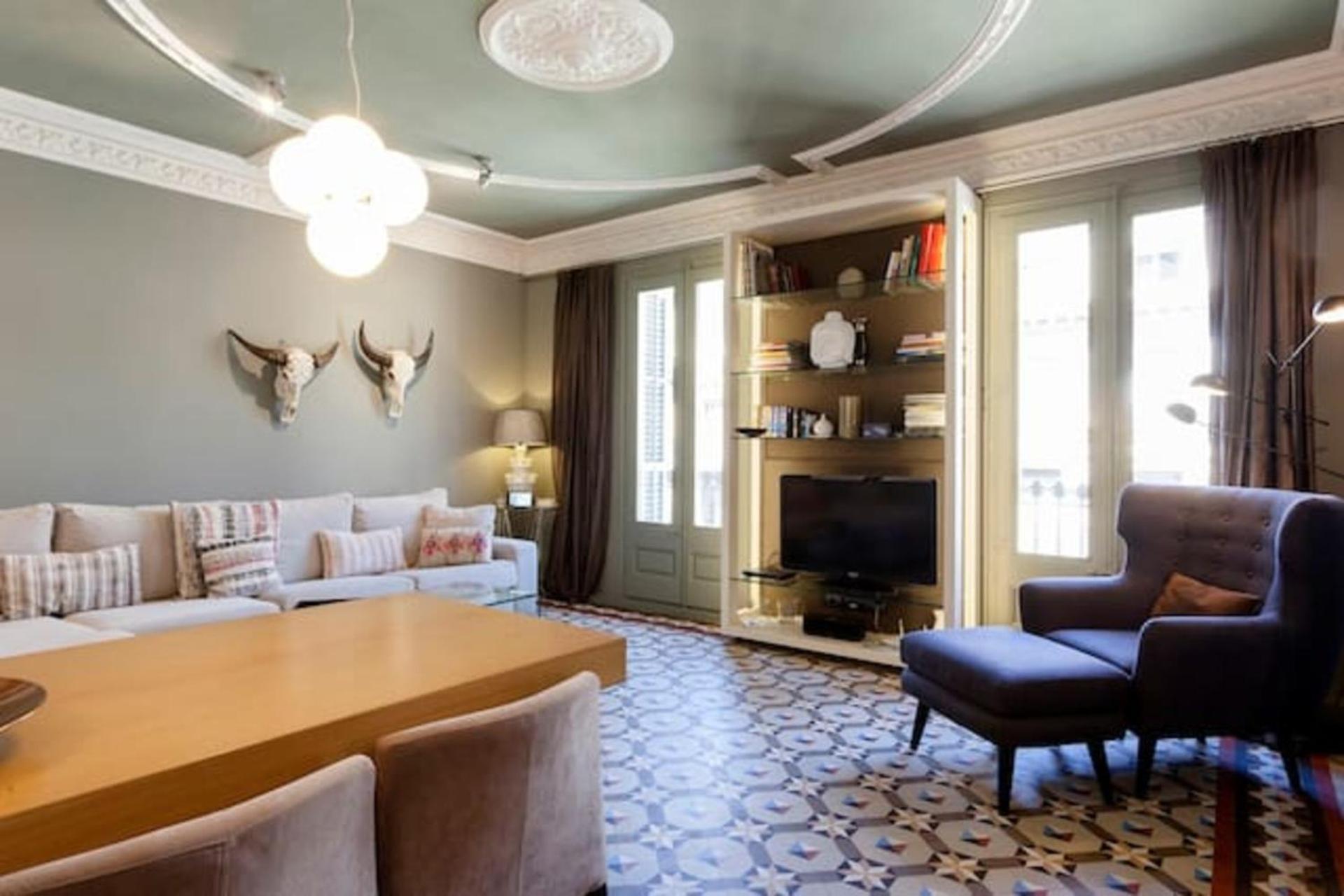 Unique Rentals - Luxurious Oasis