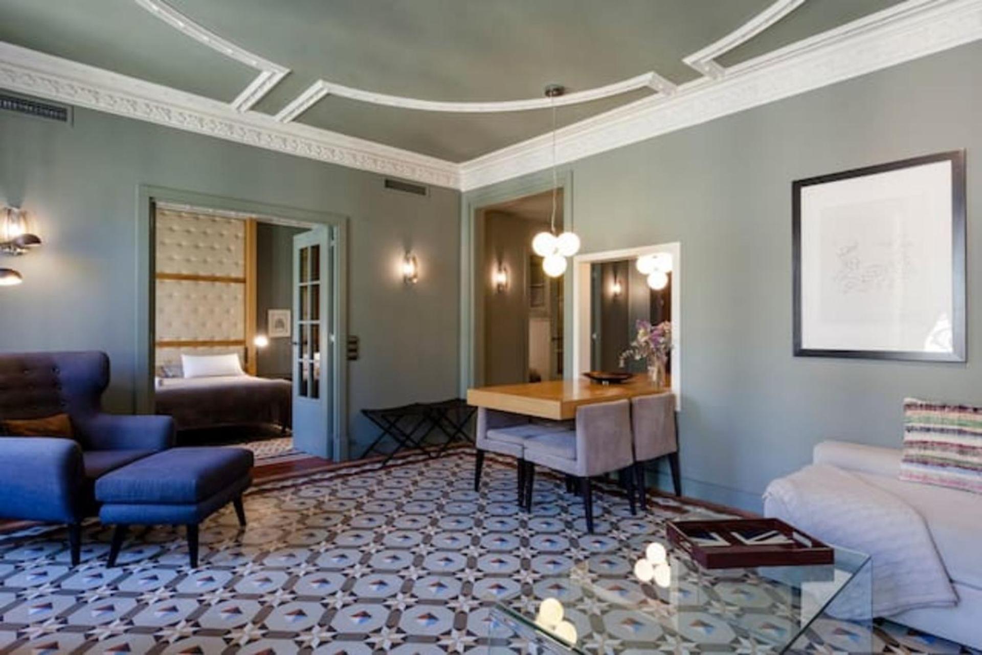 Unique Rentals - Luxurious Oasis