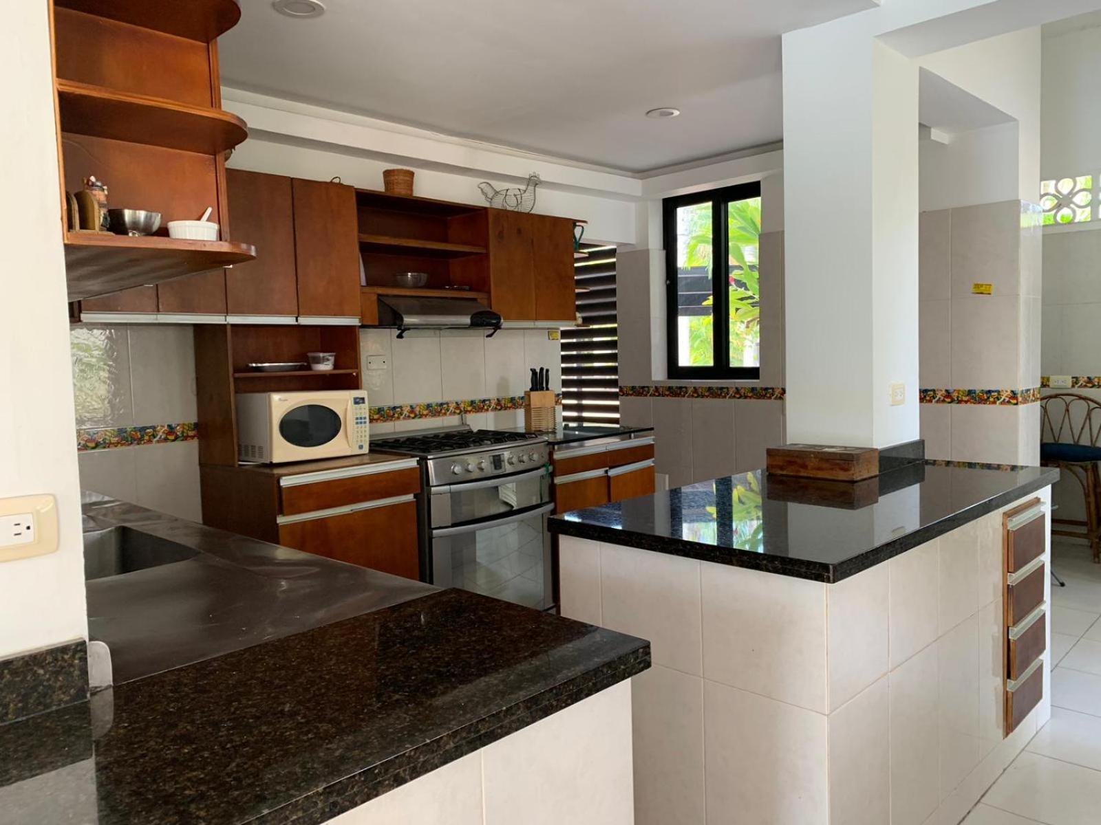 Casa Girardot Condominio El peñon 5 Habitaciones.