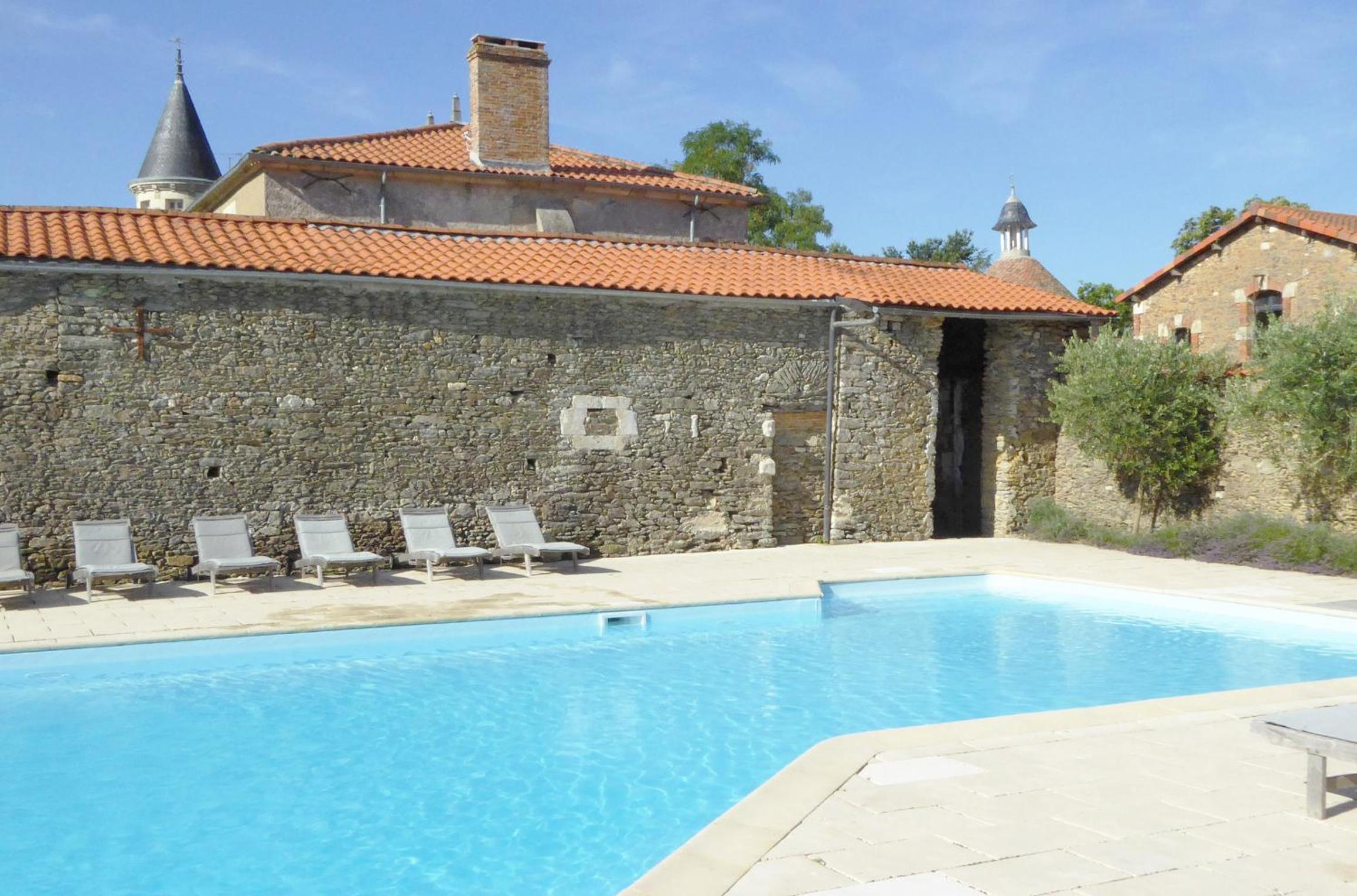 Chateau Breduriere view 3